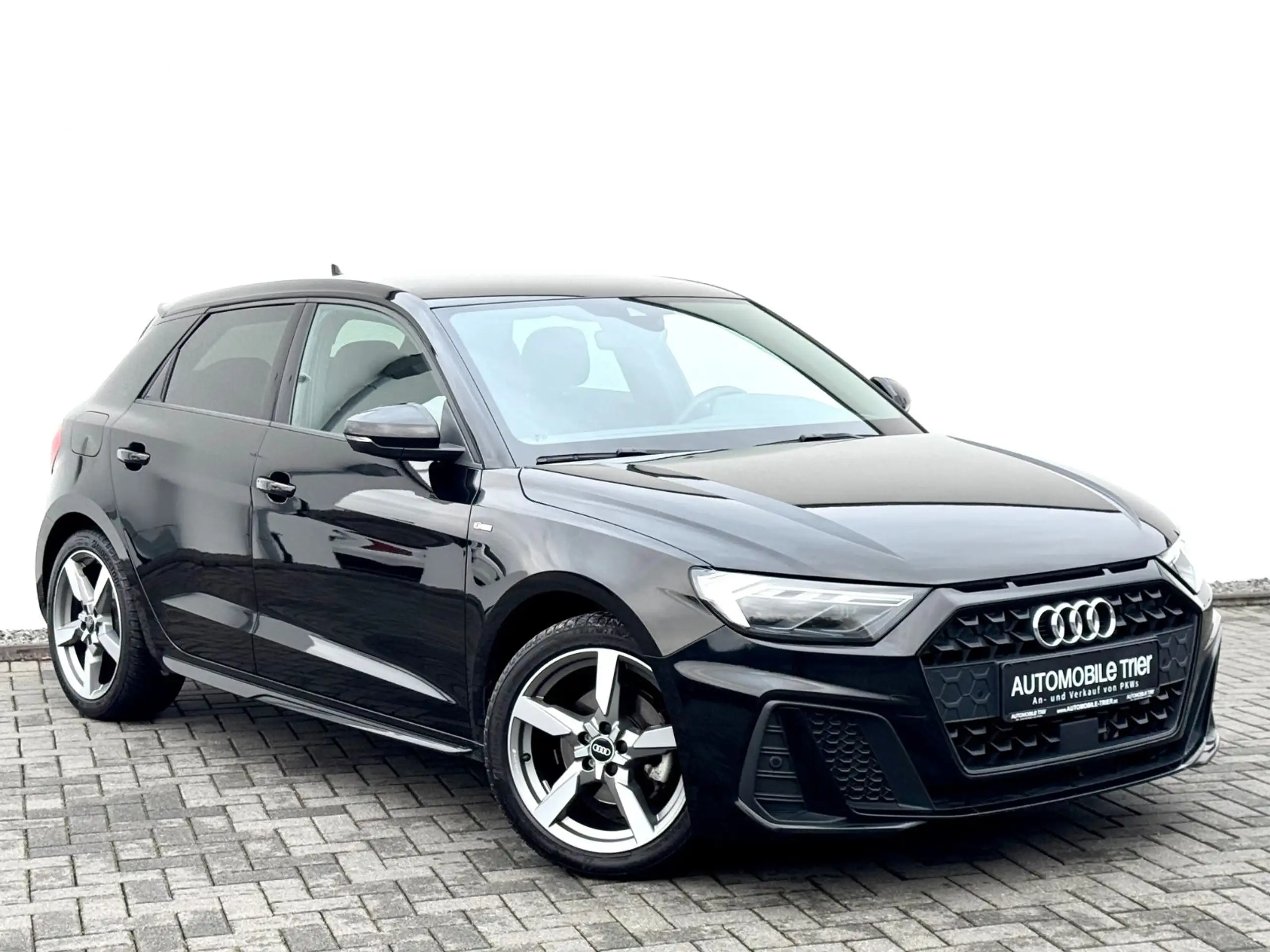 Audi - A1