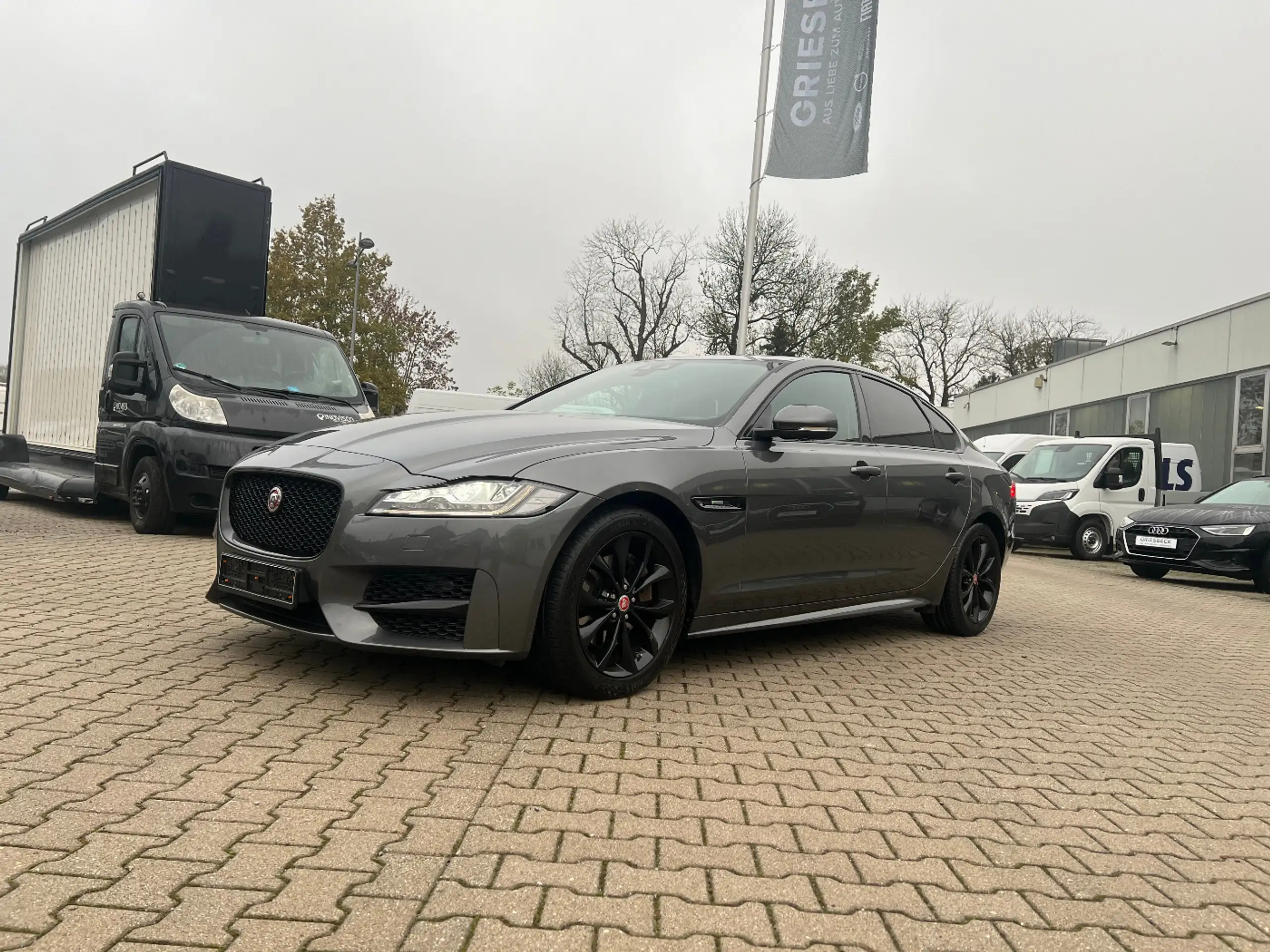 Jaguar XF 2018