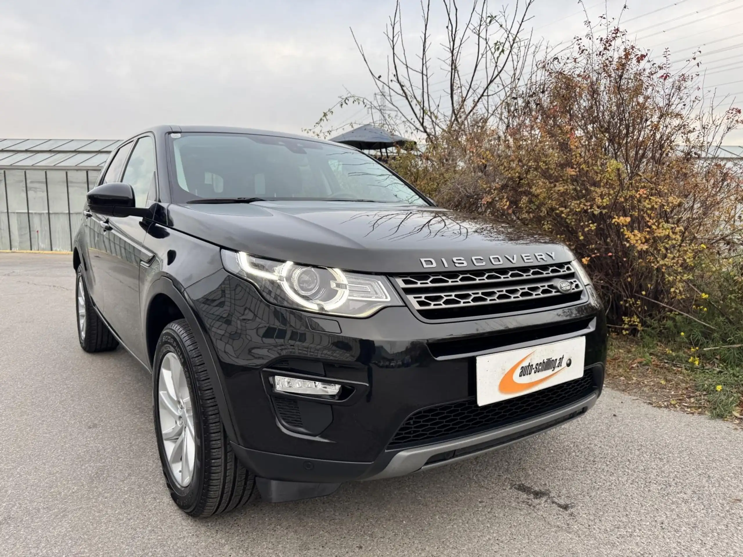 Land Rover - Discovery Sport