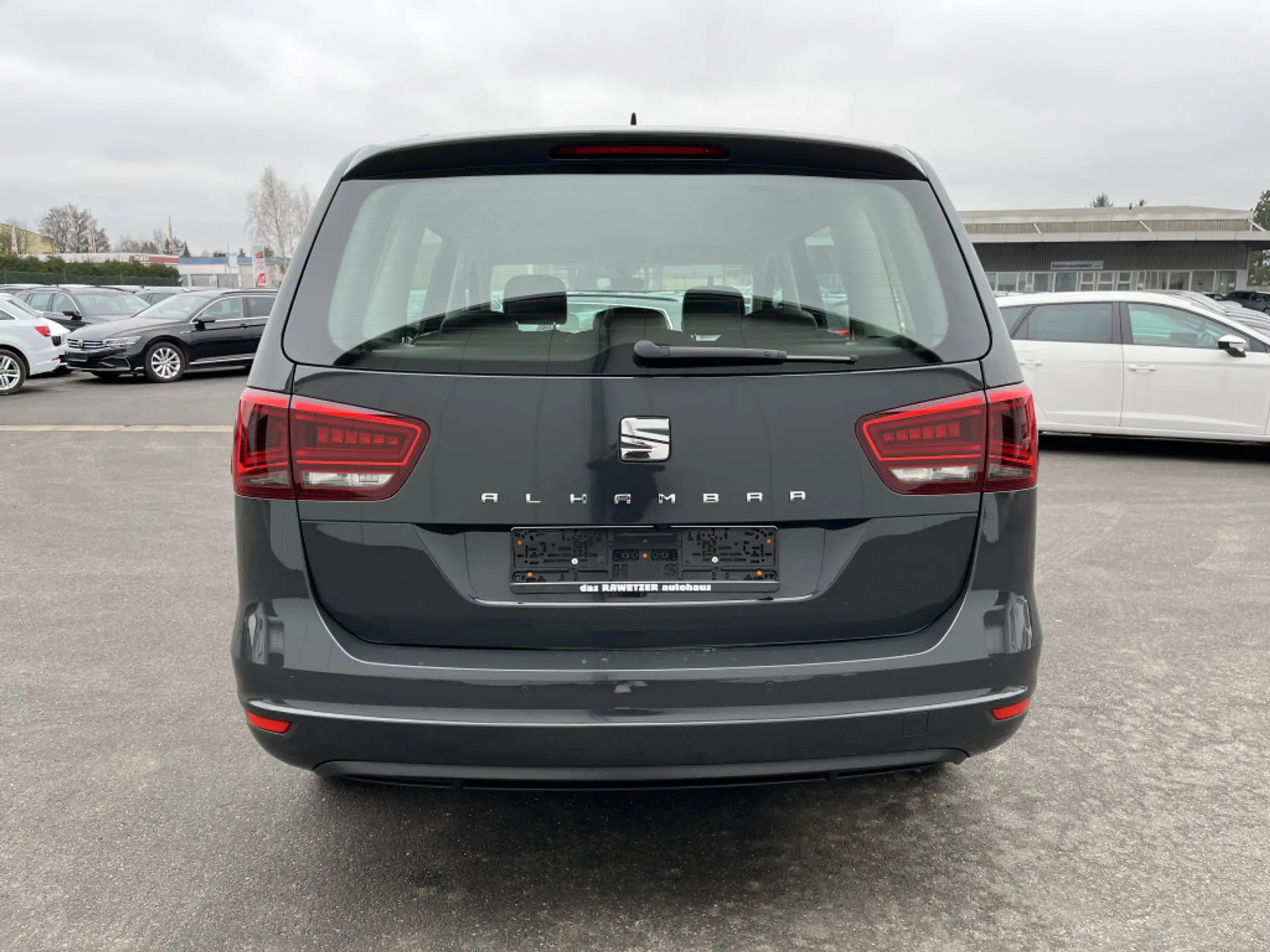 SEAT - Alhambra