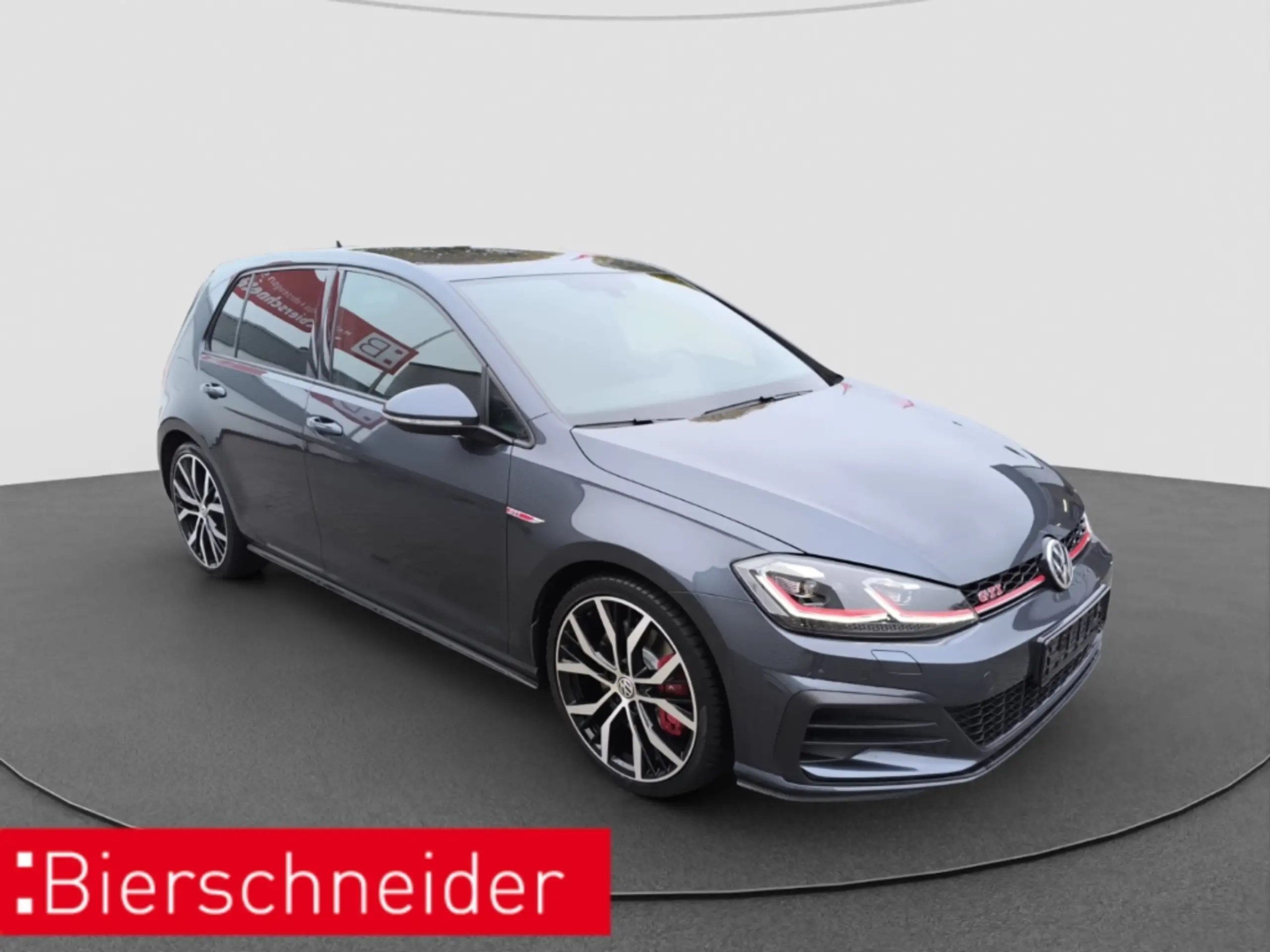 Volkswagen - Golf GTI