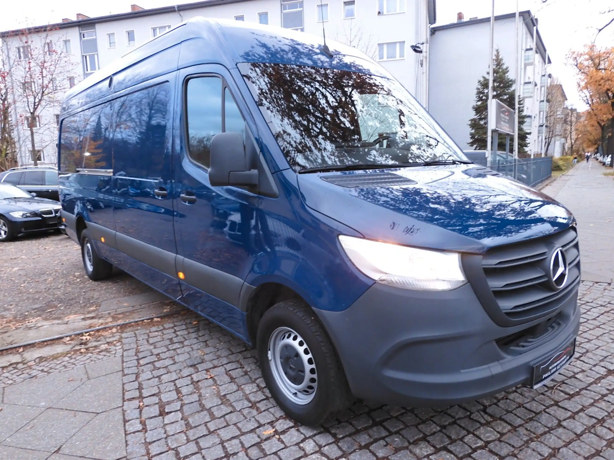 Mercedes-Benz - Sprinter