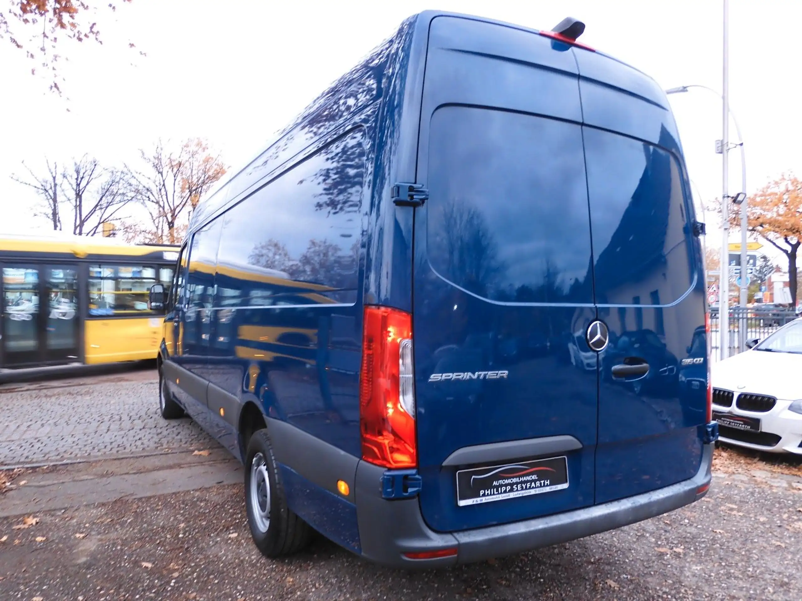 Mercedes-Benz - Sprinter