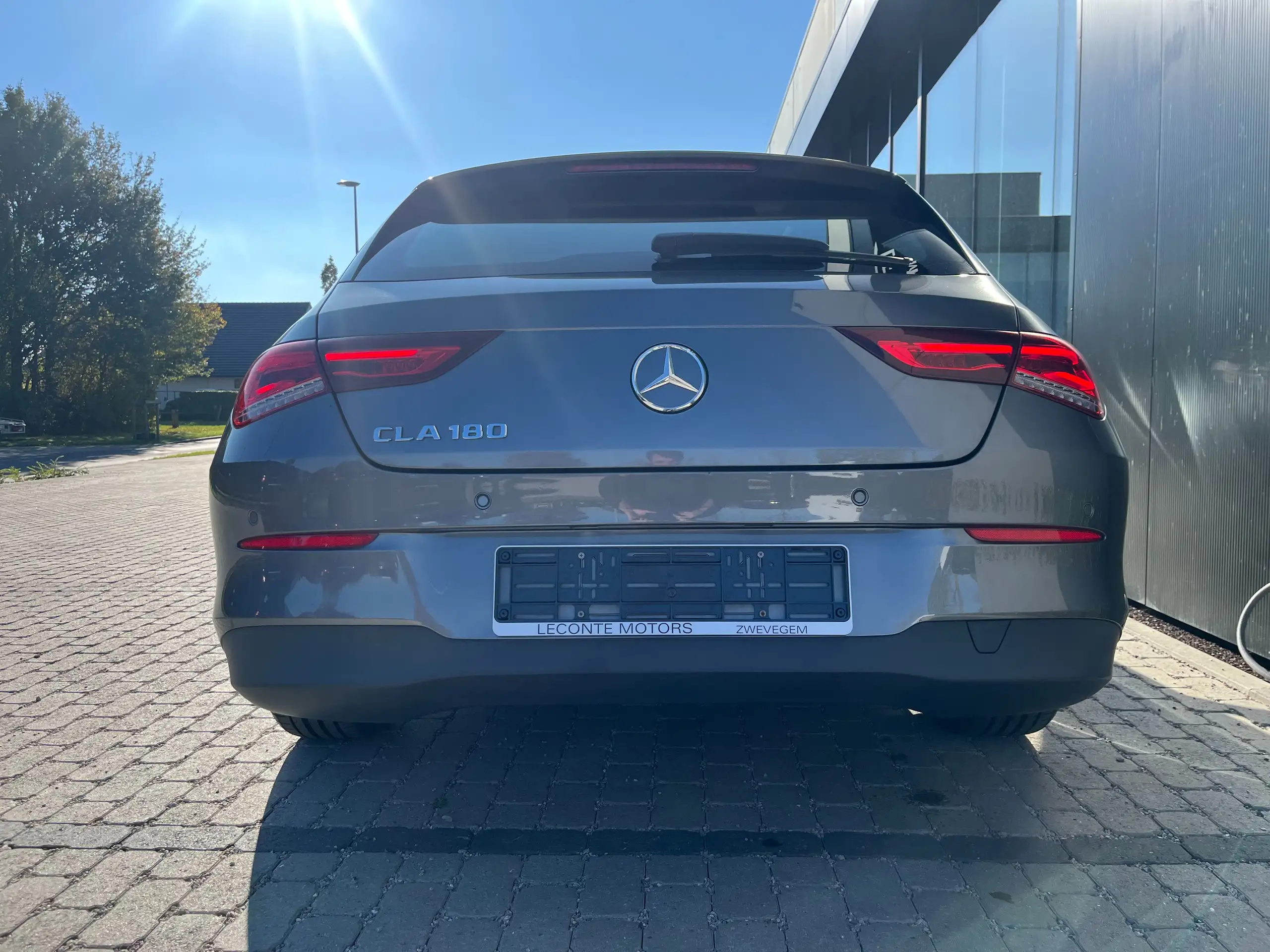 Mercedes-Benz - CLA 180