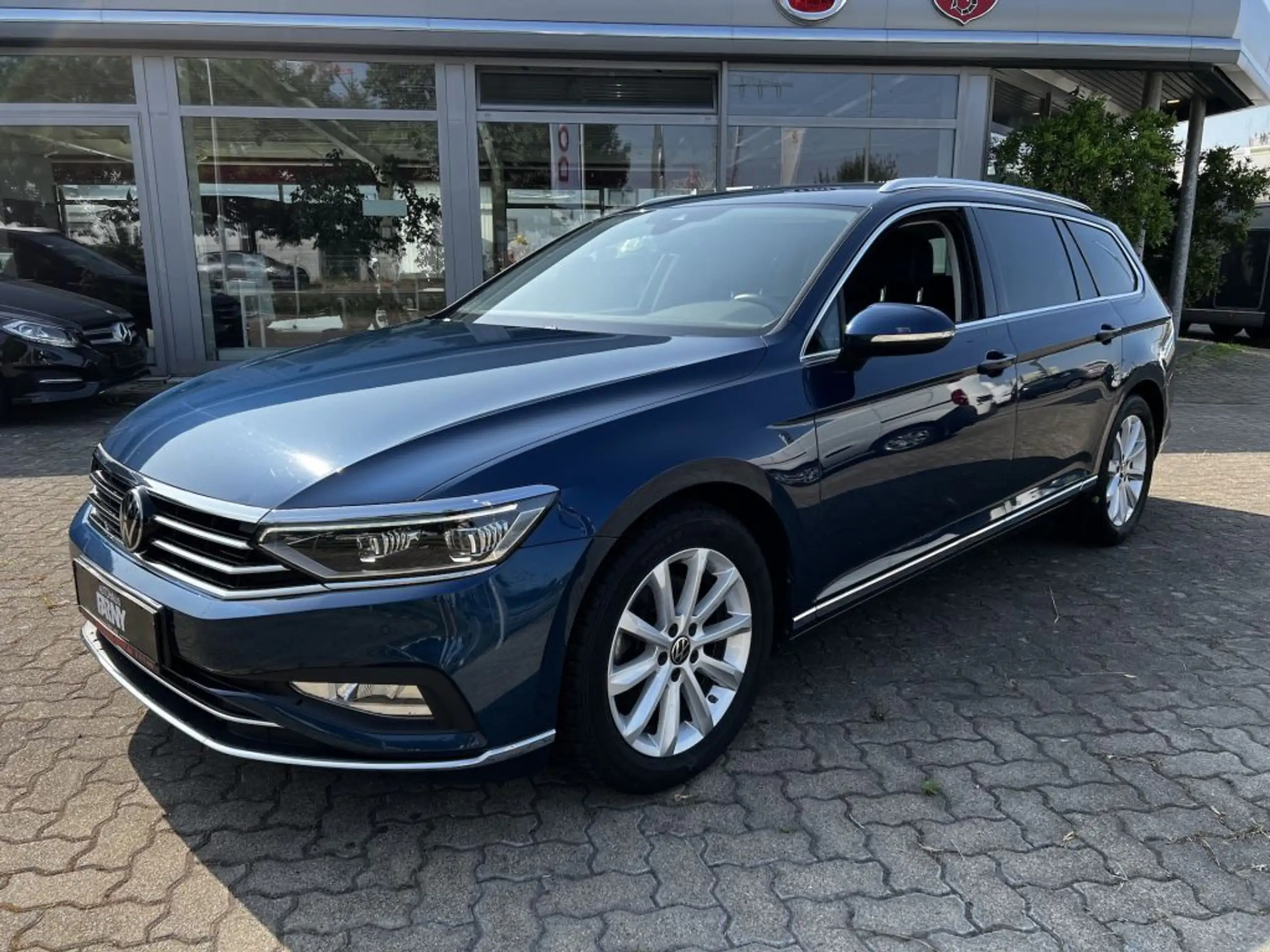 Volkswagen - Passat Variant