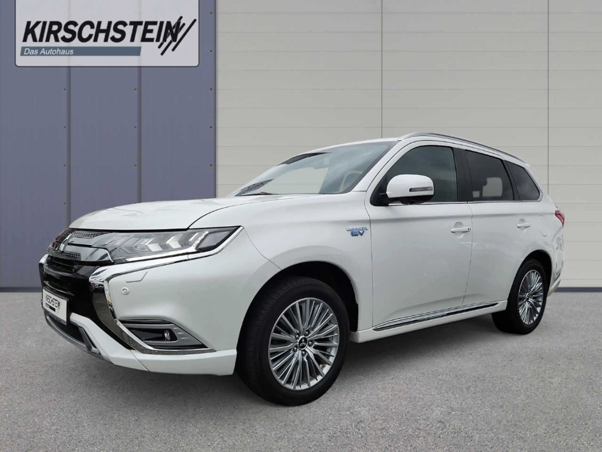 Mitsubishi - Outlander