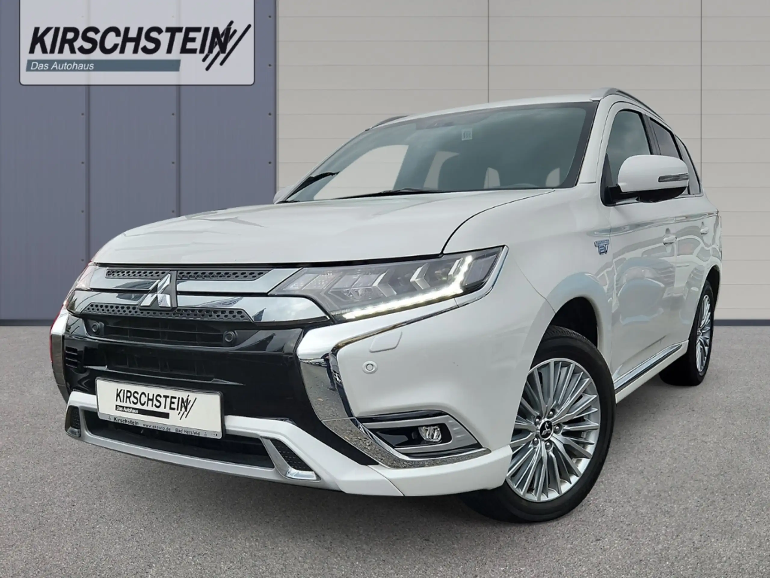 Mitsubishi - Outlander