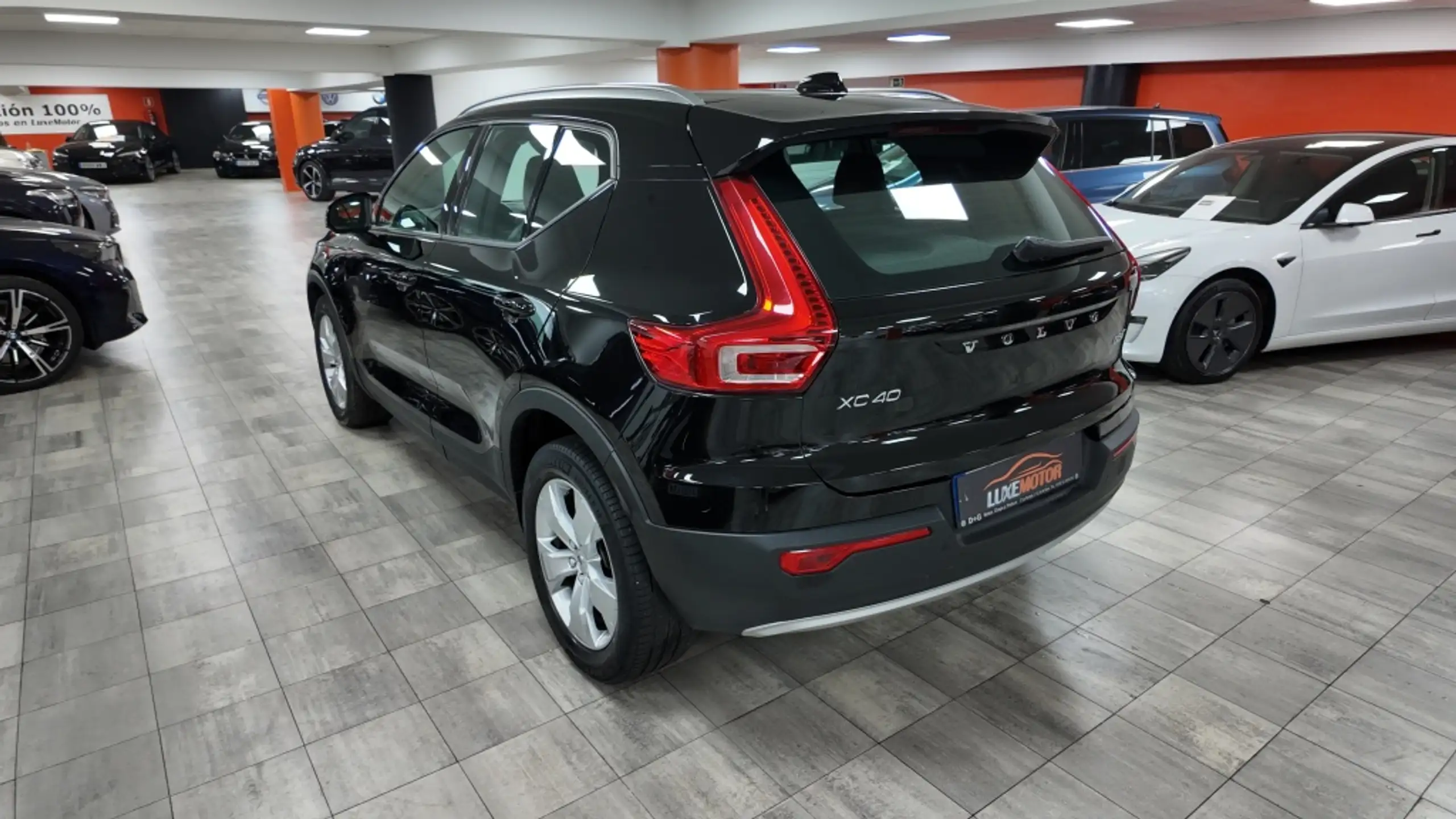 Volvo - XC40