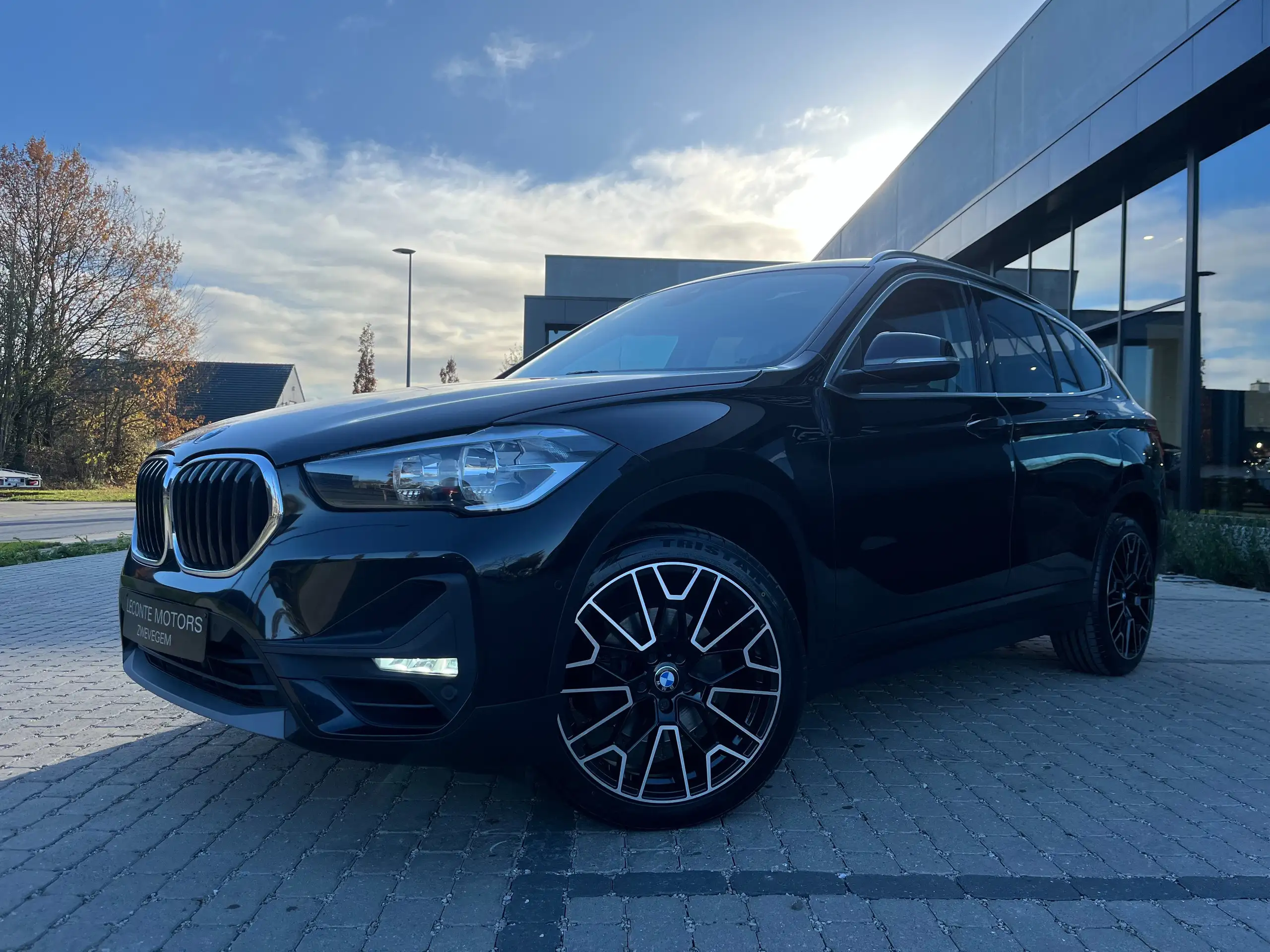 BMW - X1