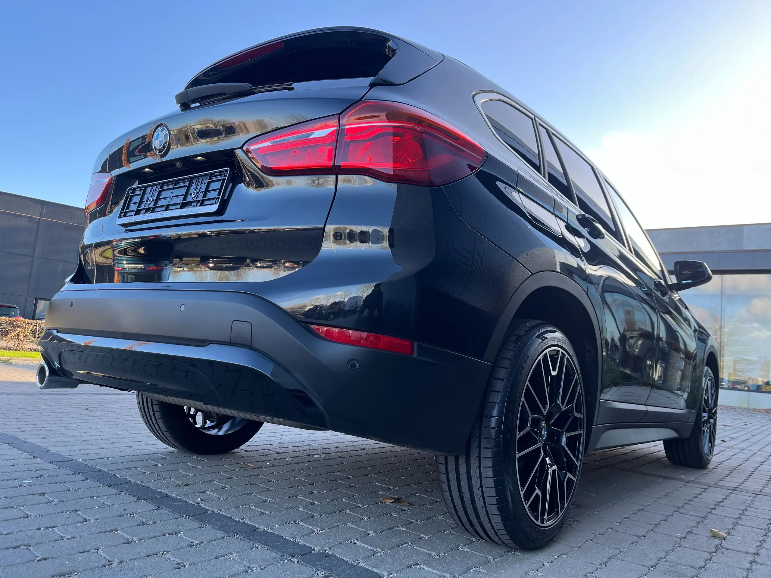 BMW - X1