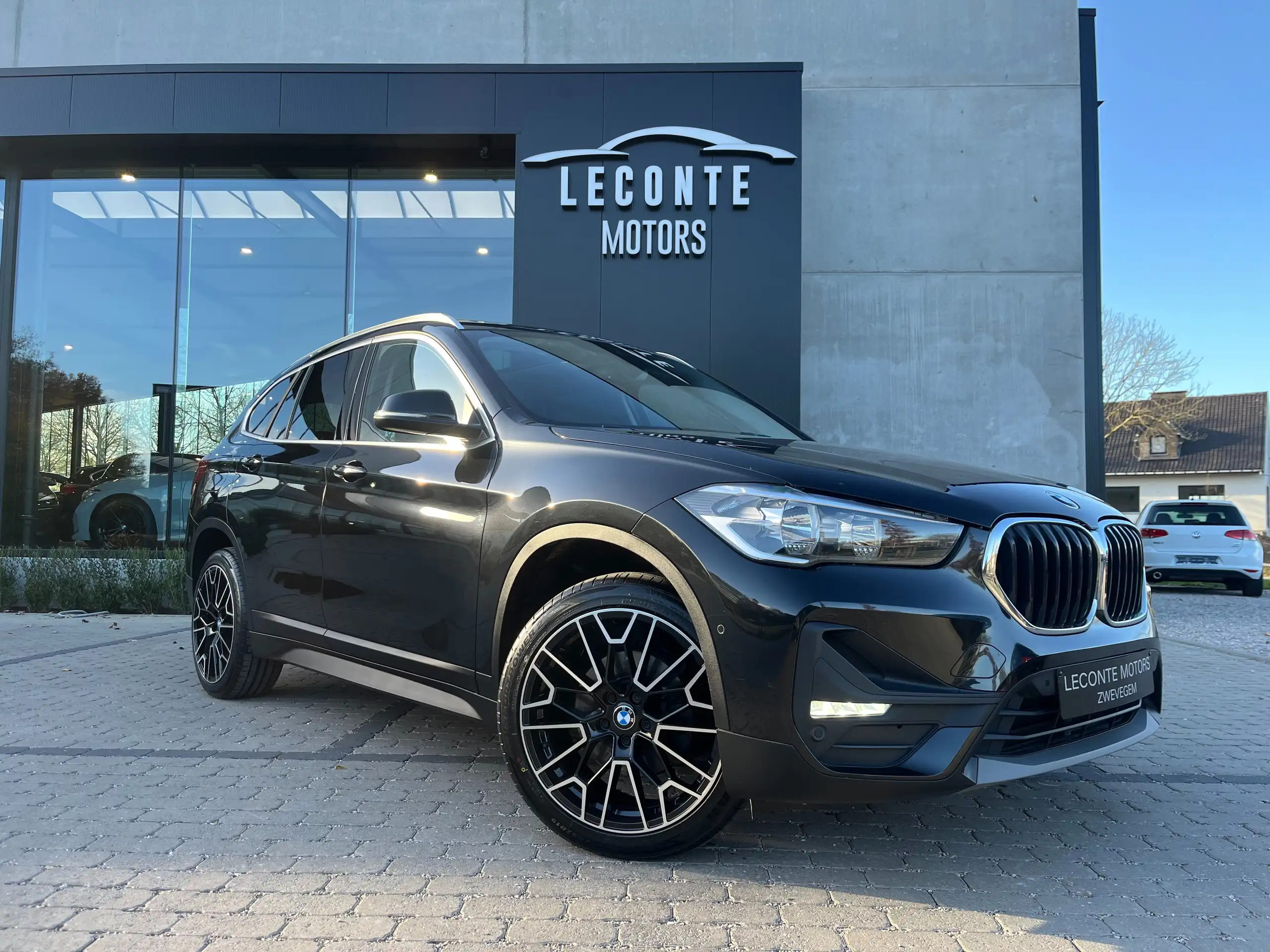 BMW - X1