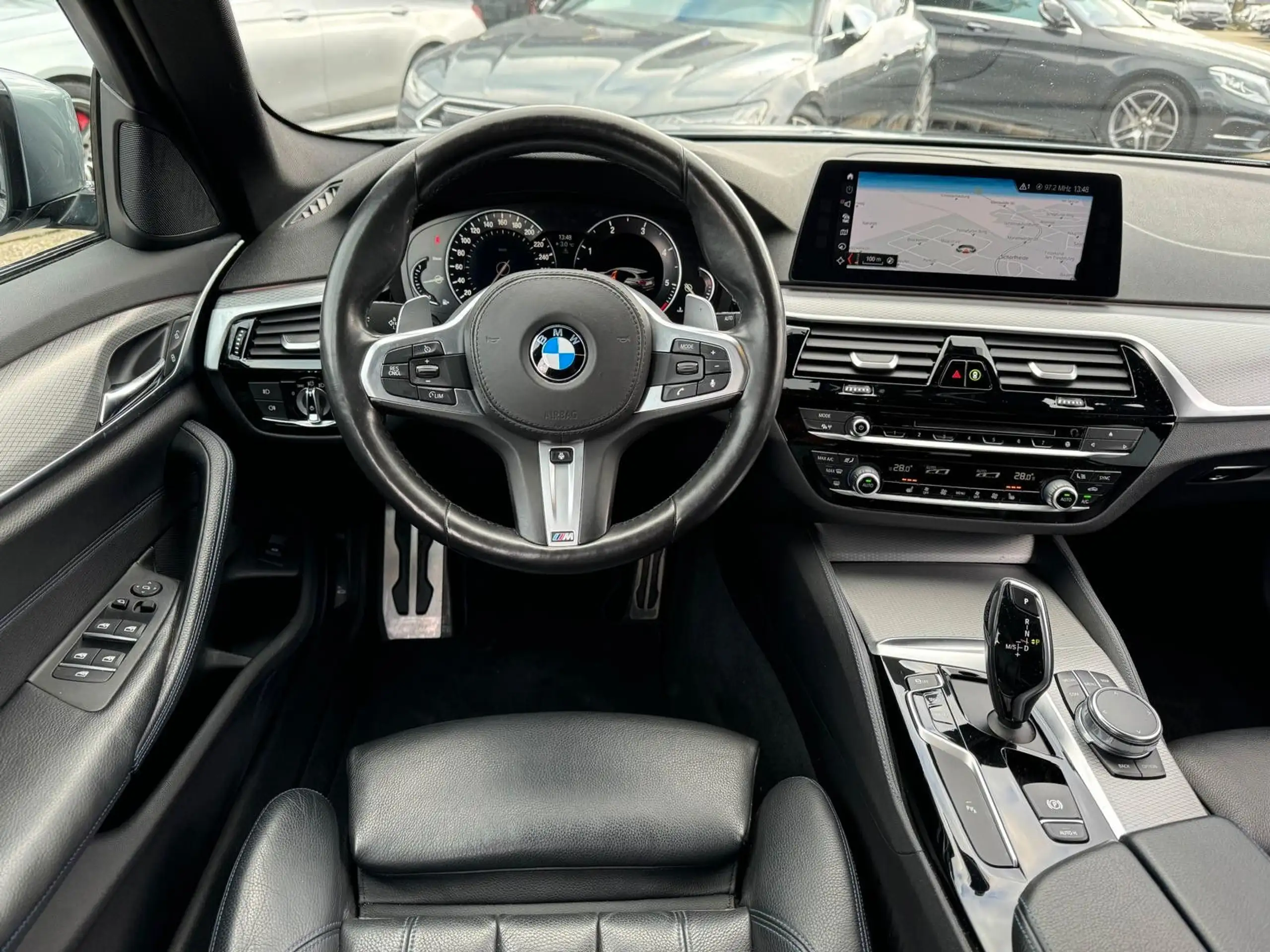 BMW - 520