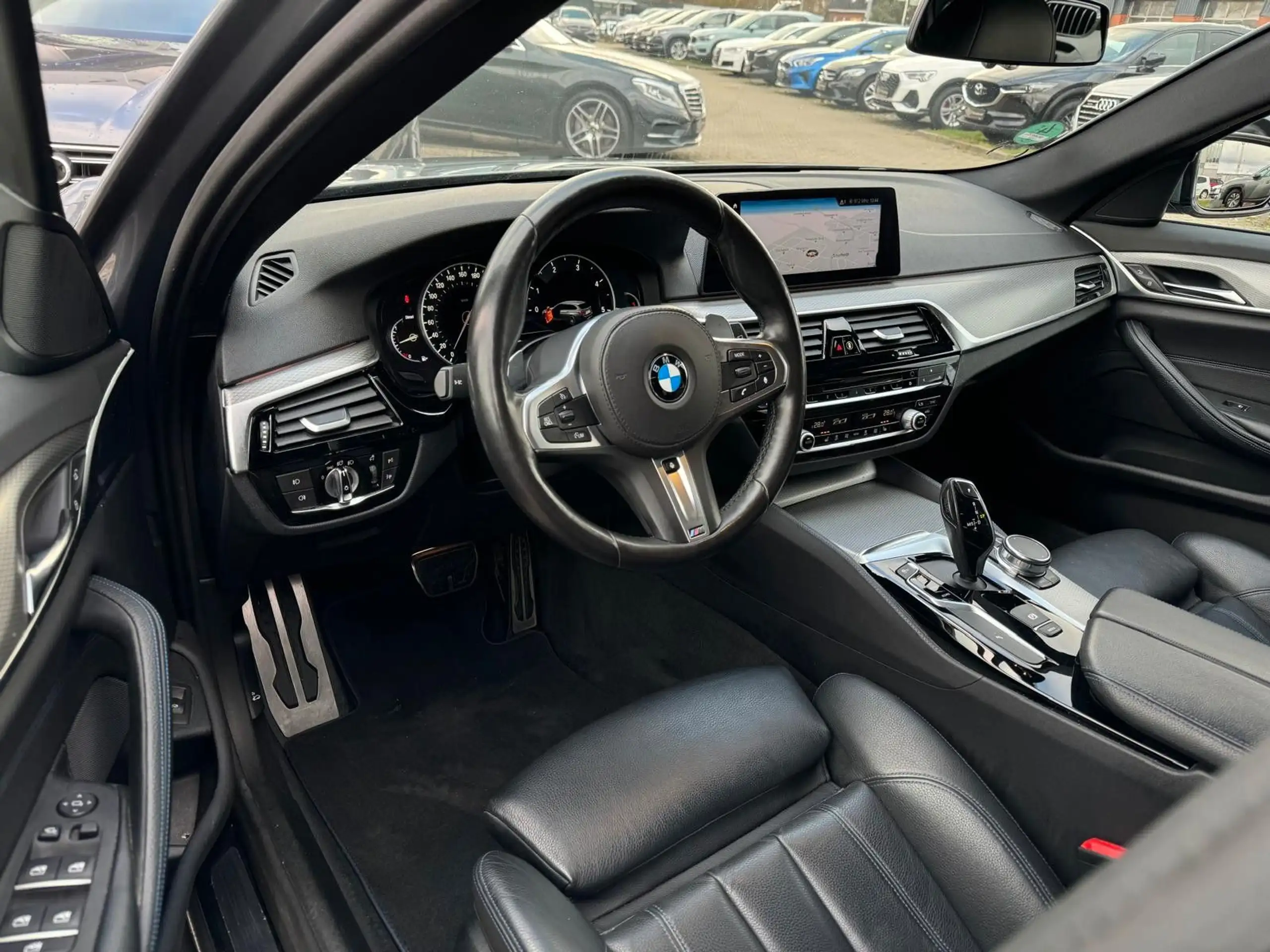 BMW - 520