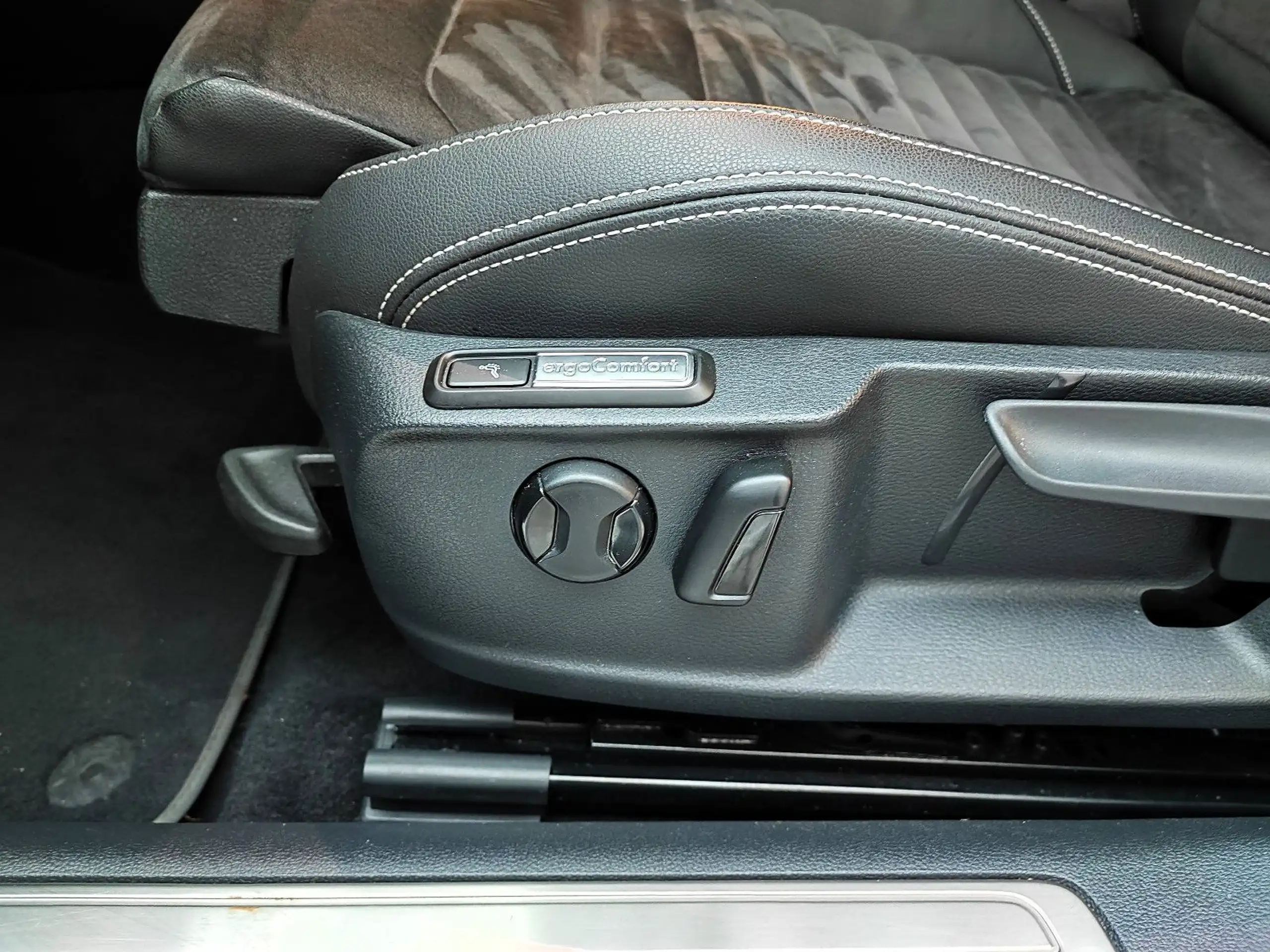 Volkswagen - Passat