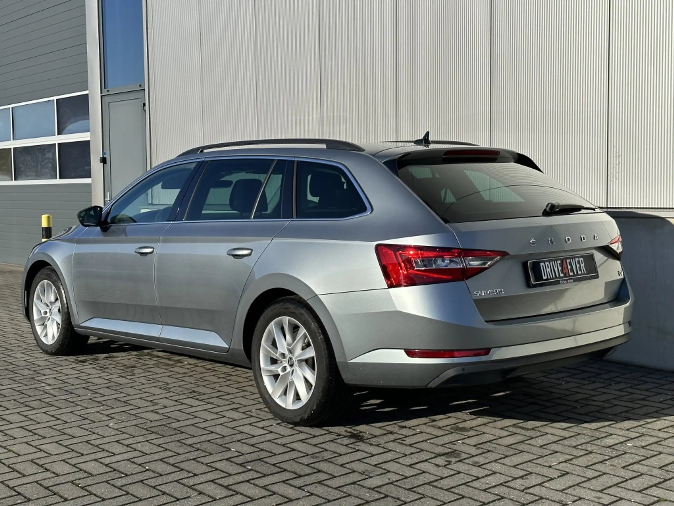 Skoda - Superb