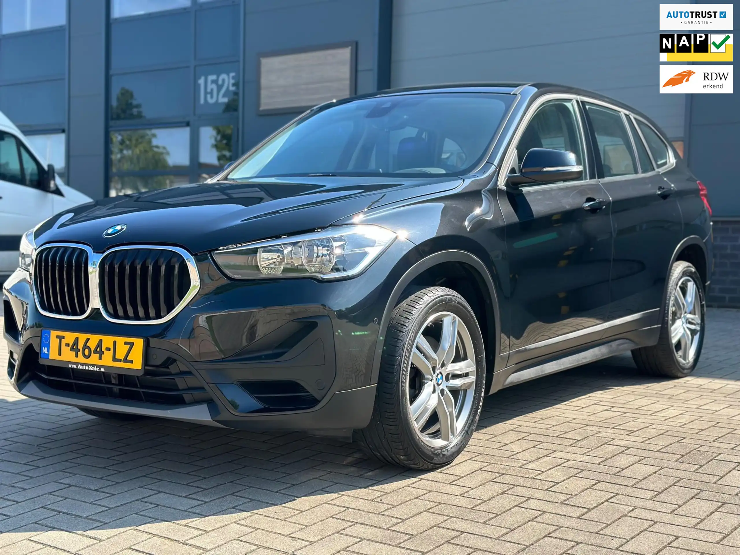 BMW - X1