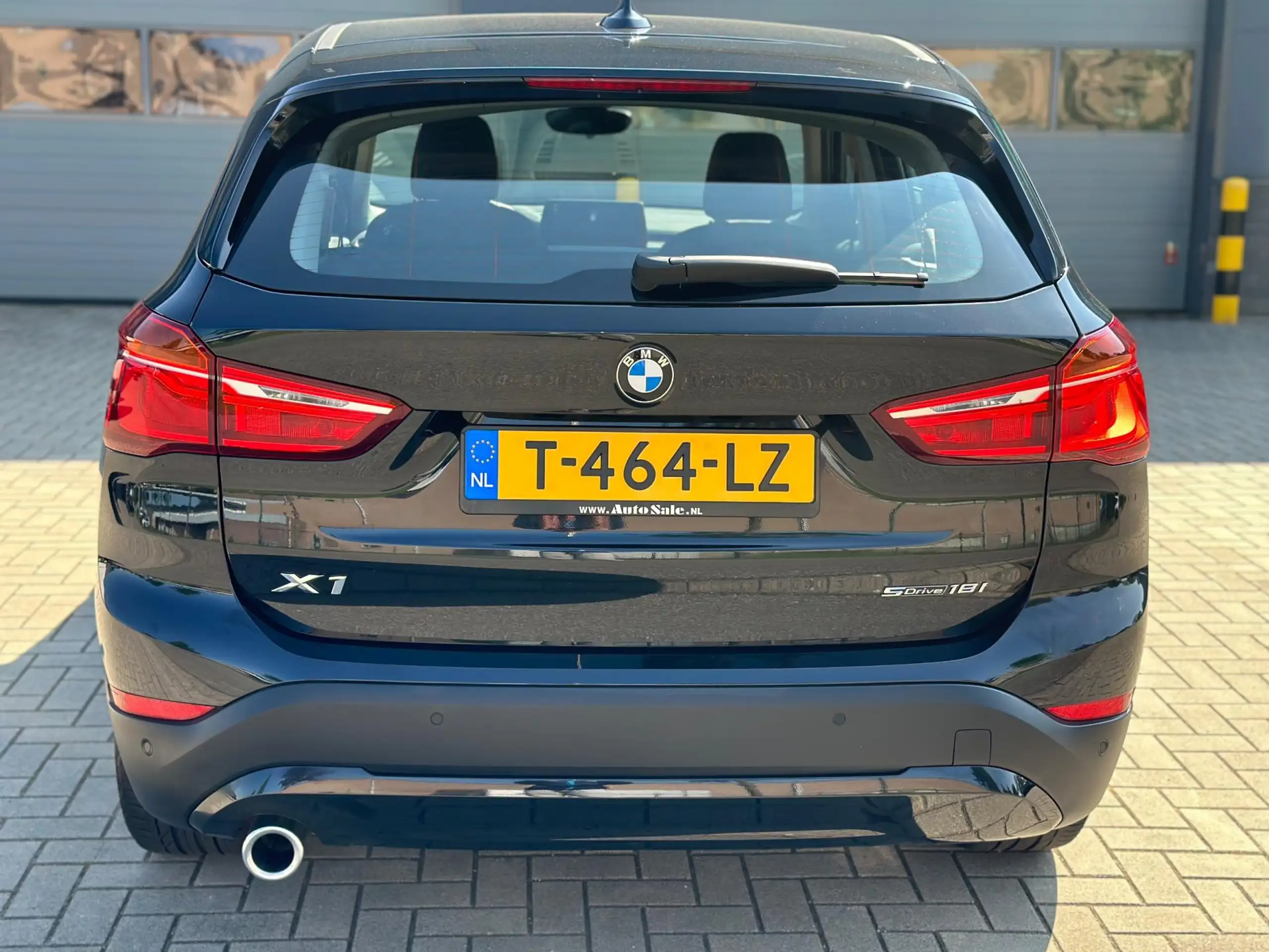 BMW - X1