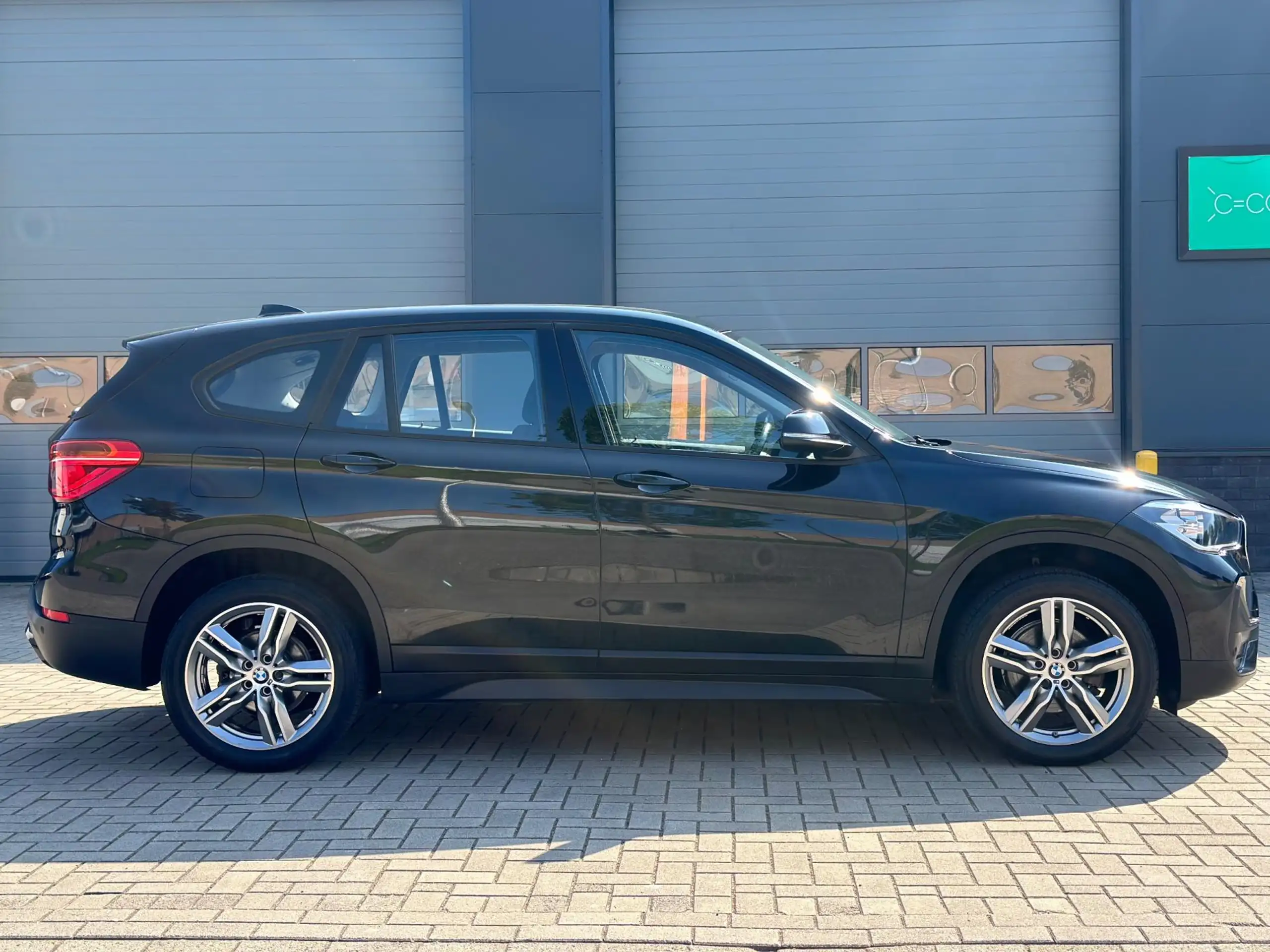 BMW - X1