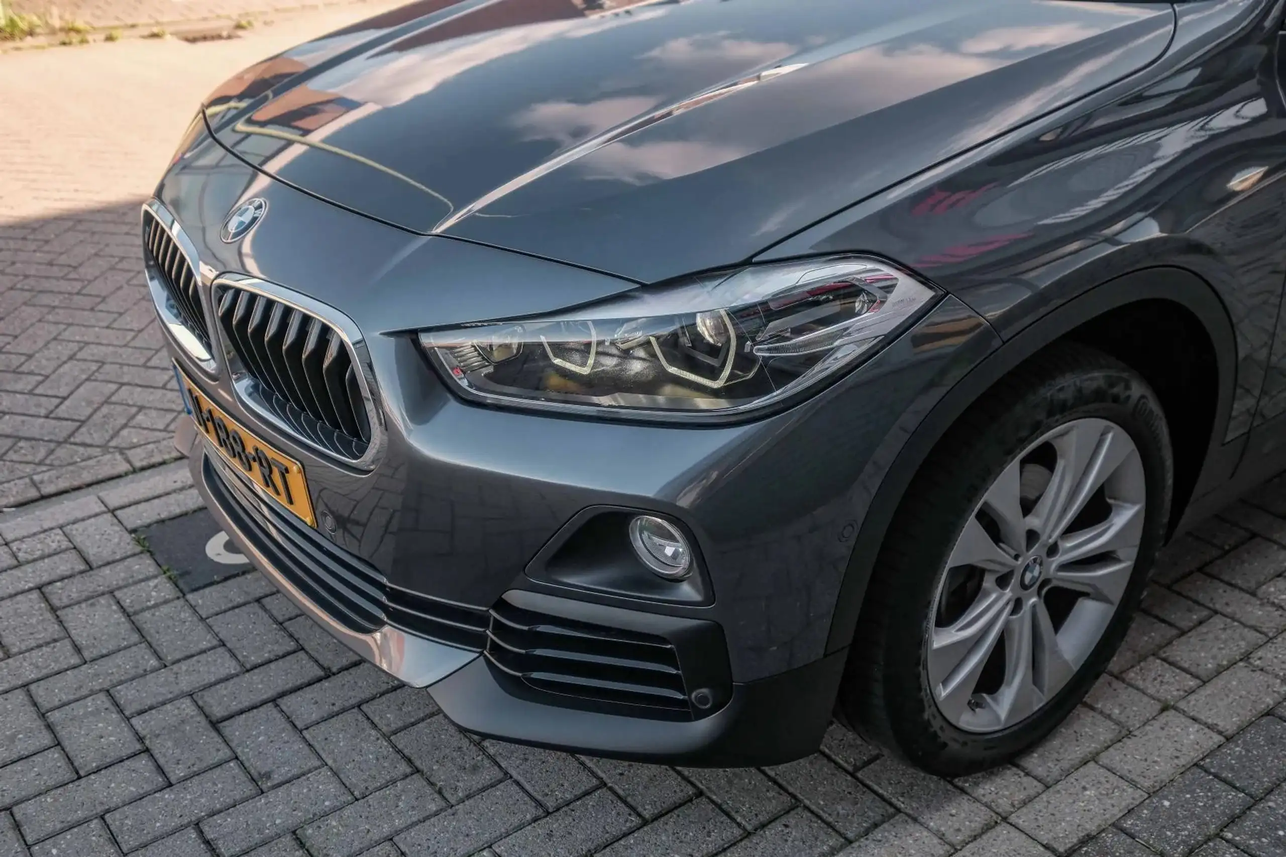 BMW - X2