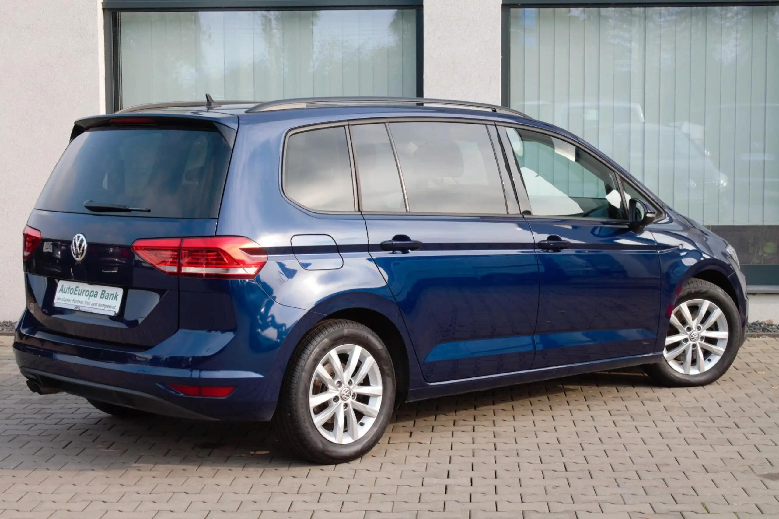 Volkswagen - Touran