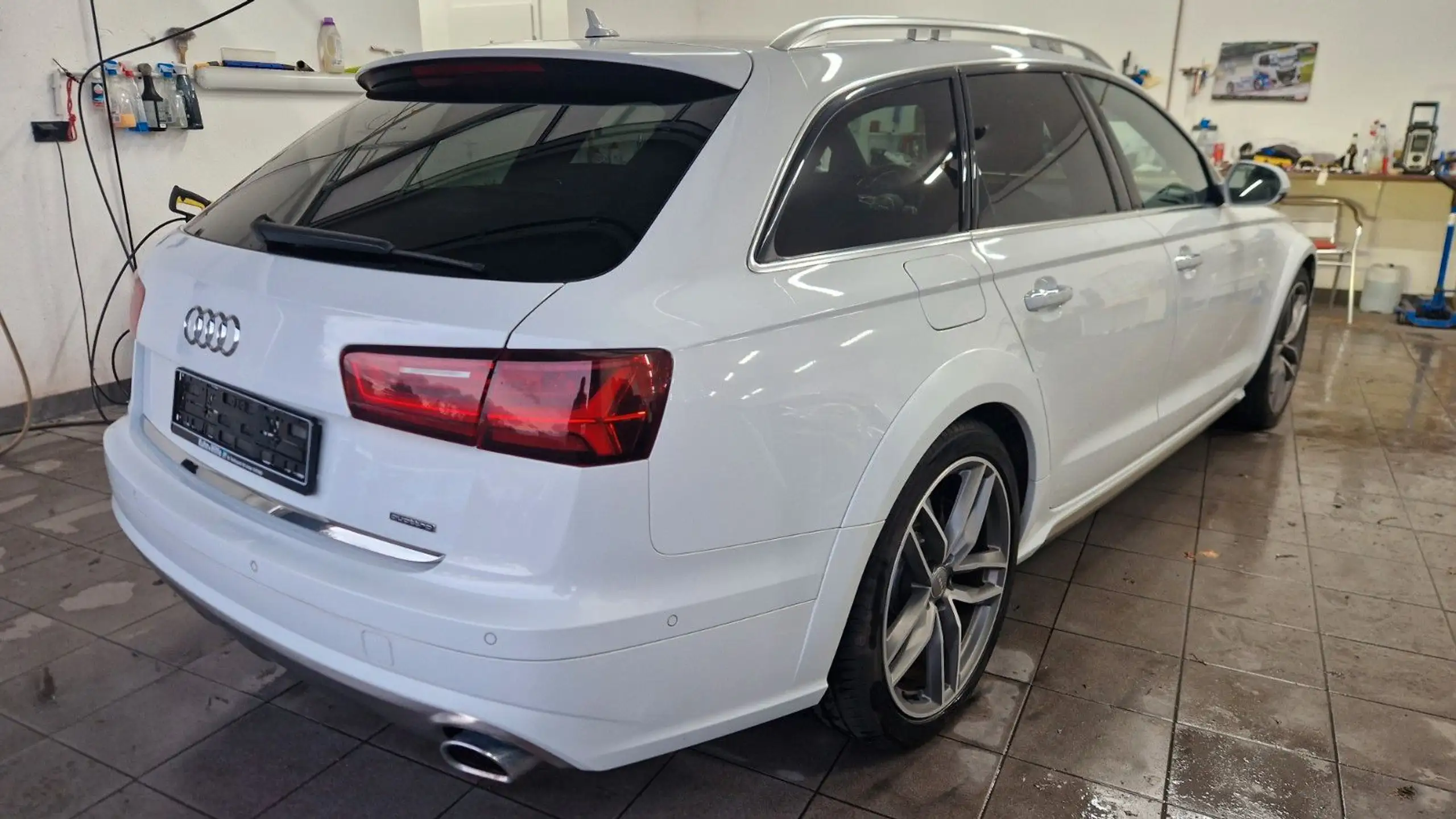 Audi - A6 allroad