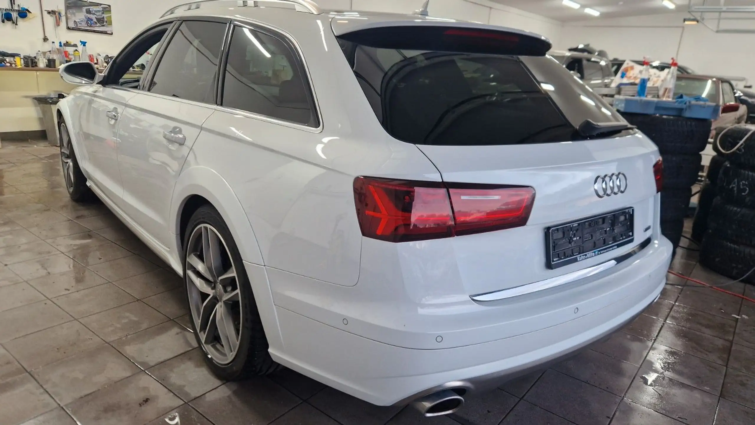 Audi - A6 allroad