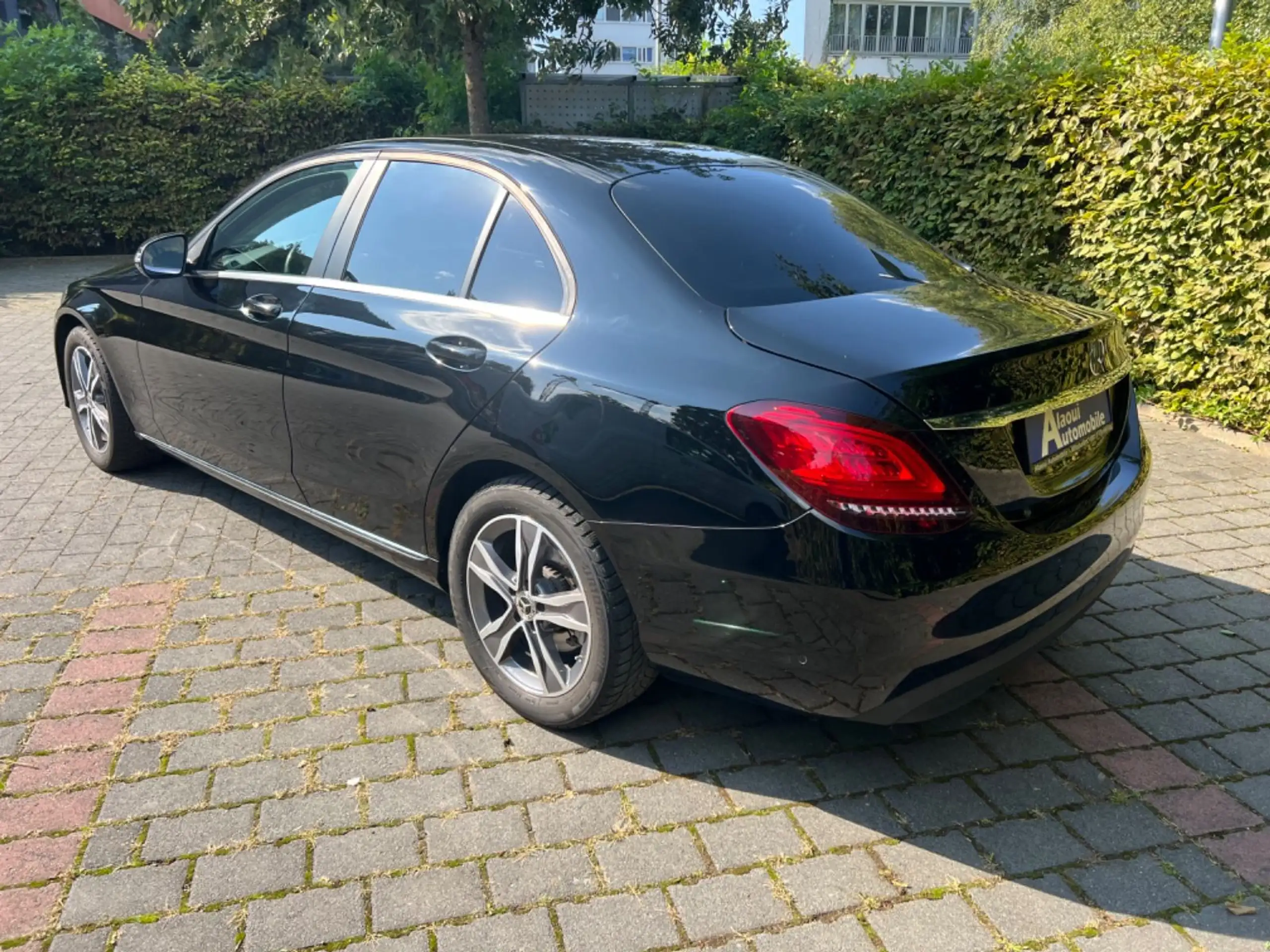 Mercedes-Benz - C 220