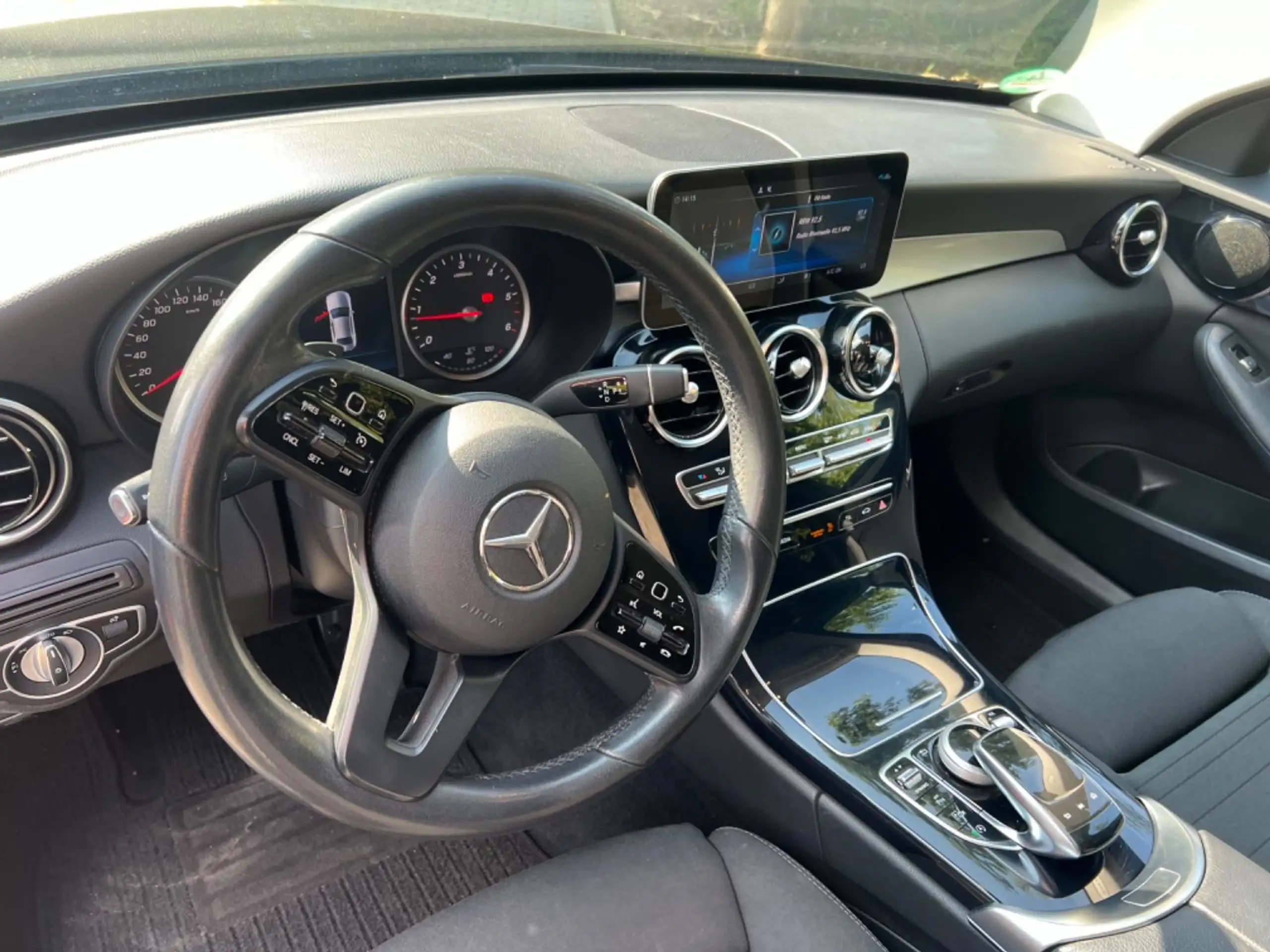 Mercedes-Benz - C 220