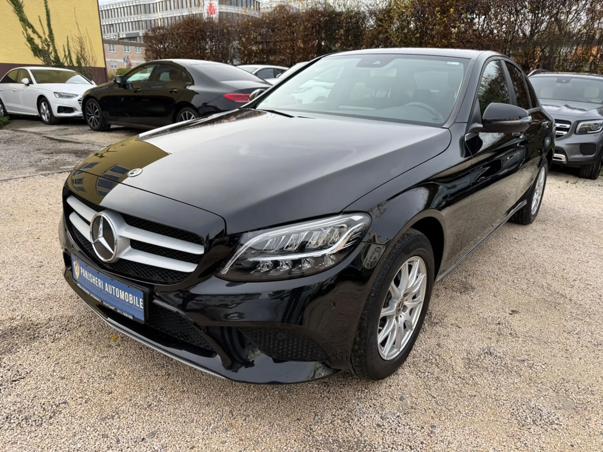 Mercedes-Benz - C 200