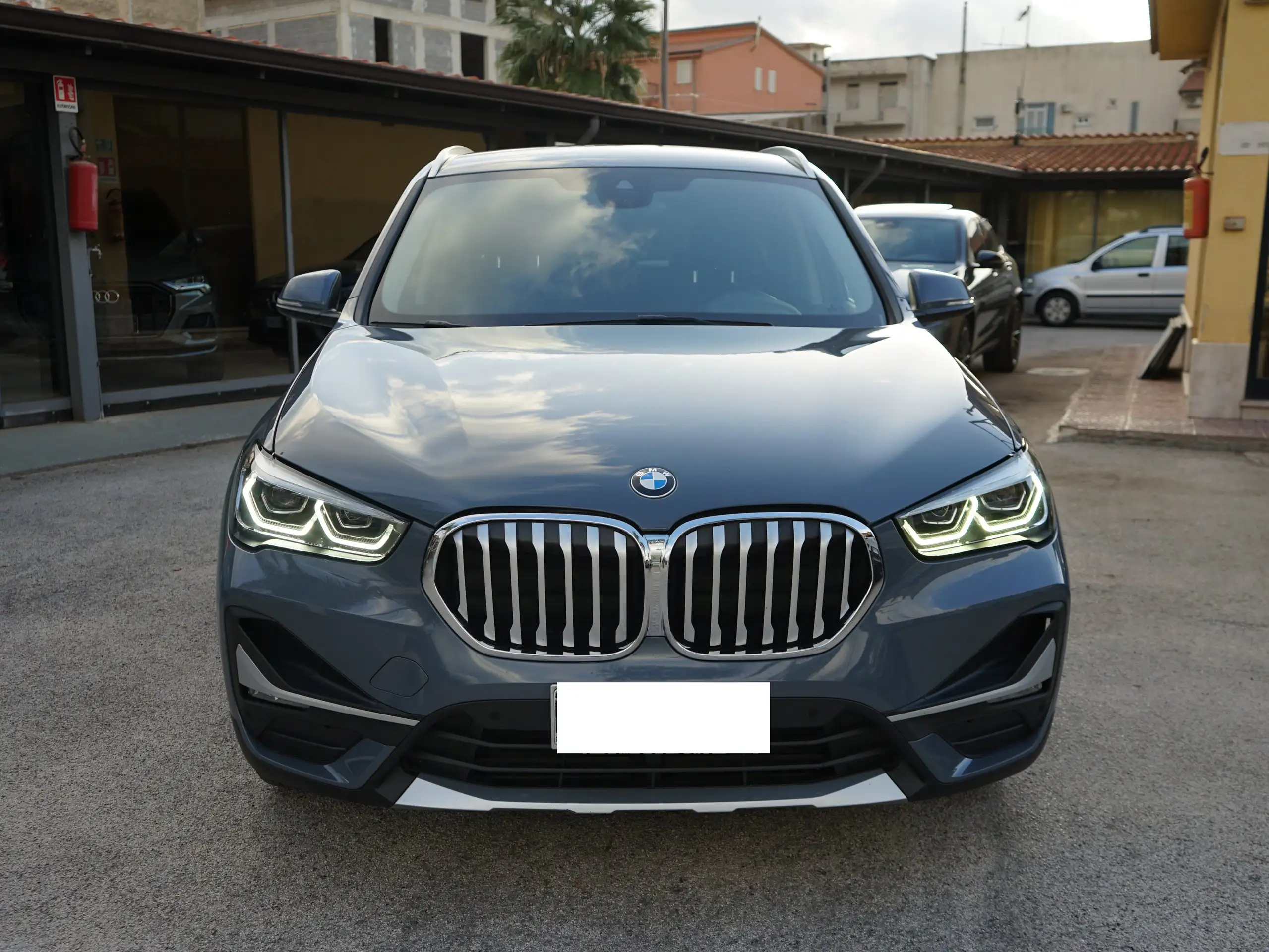 BMW - X1