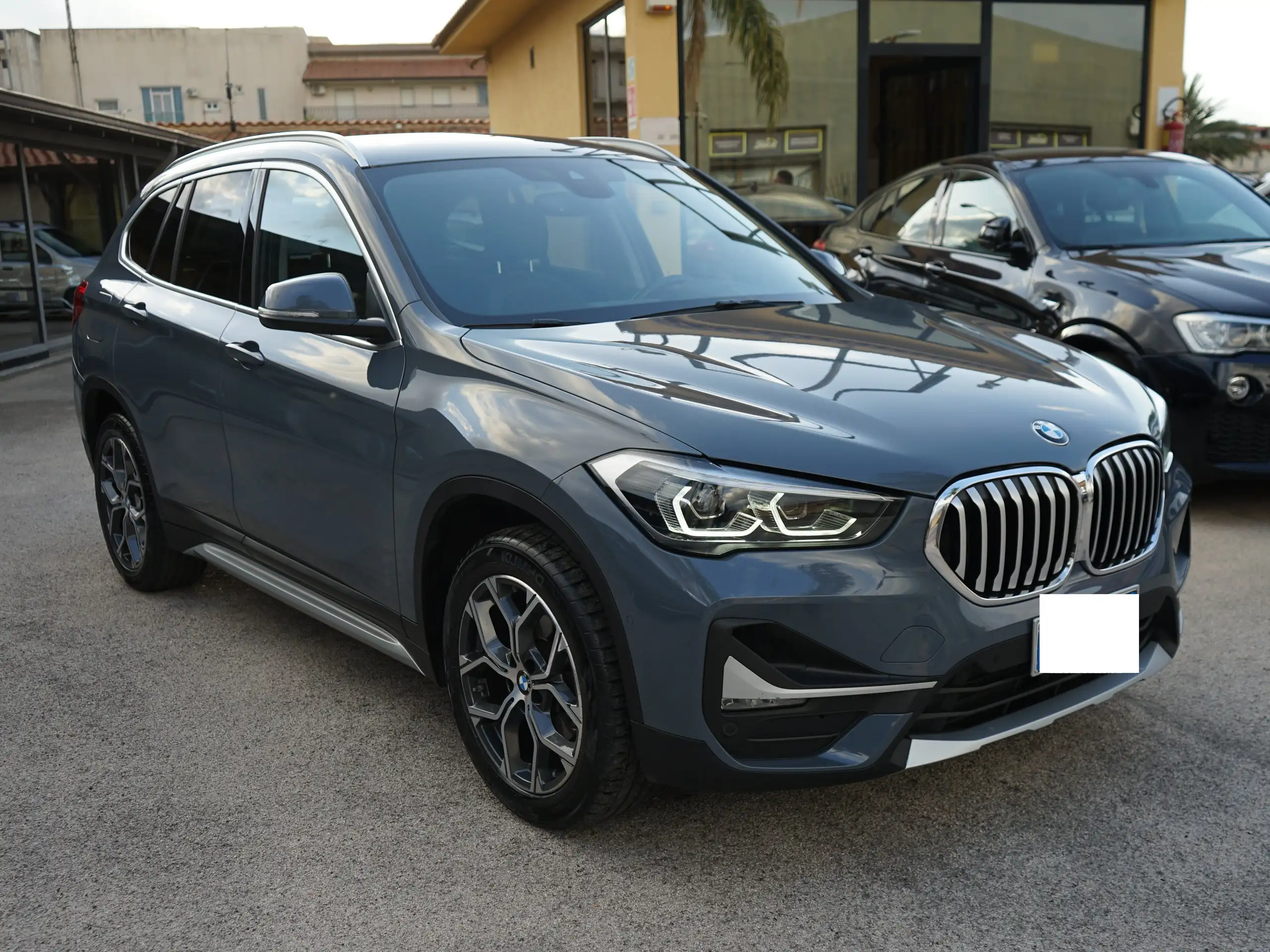 BMW - X1