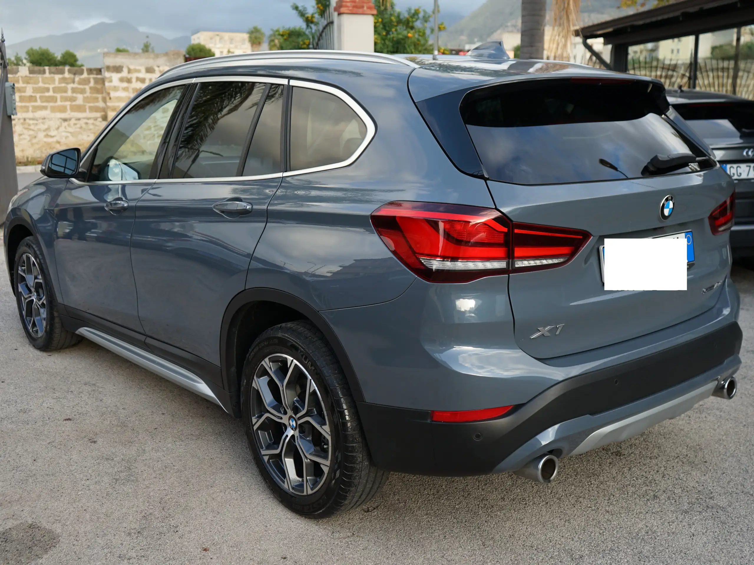 BMW - X1