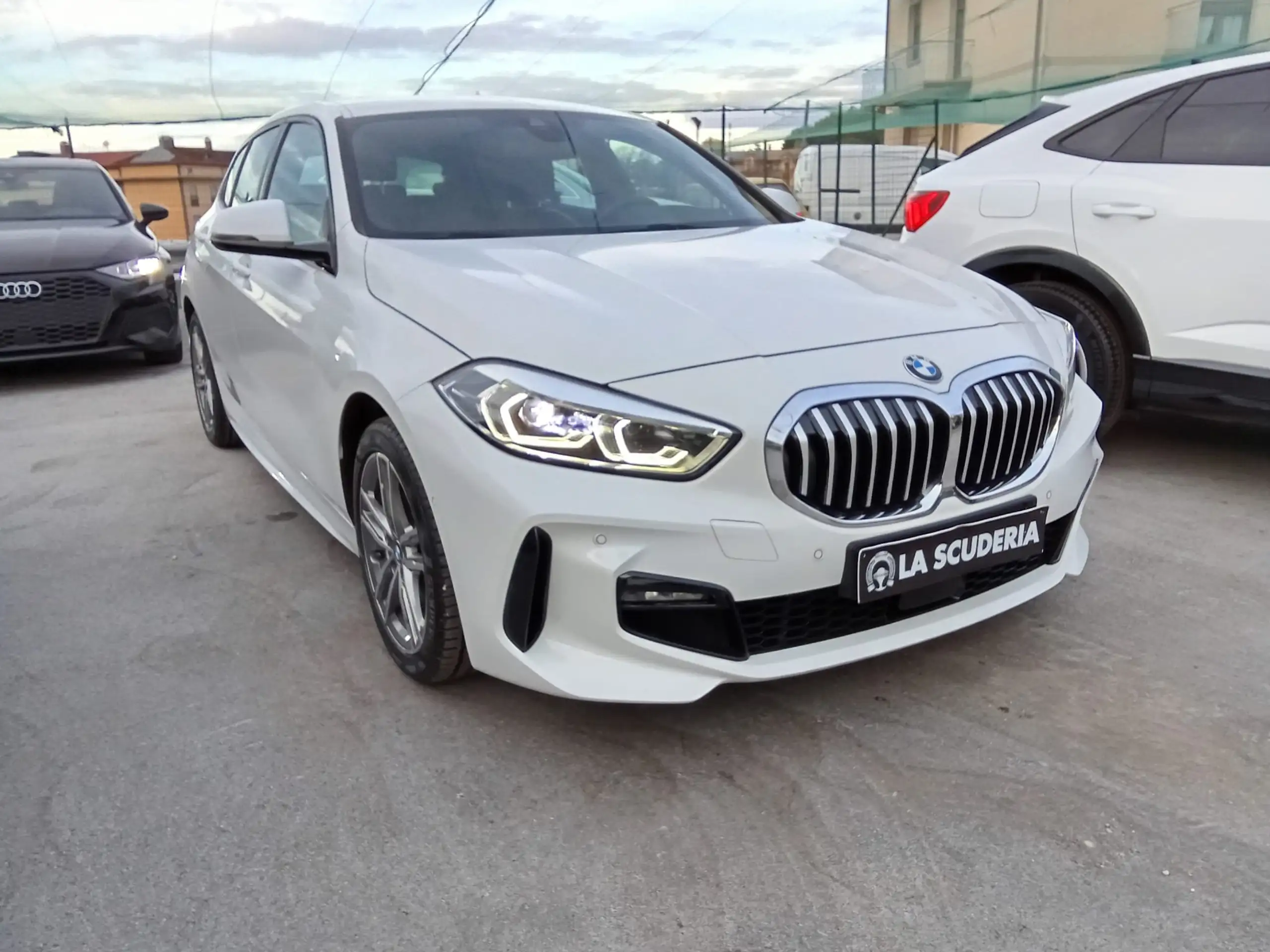 BMW 118 2022