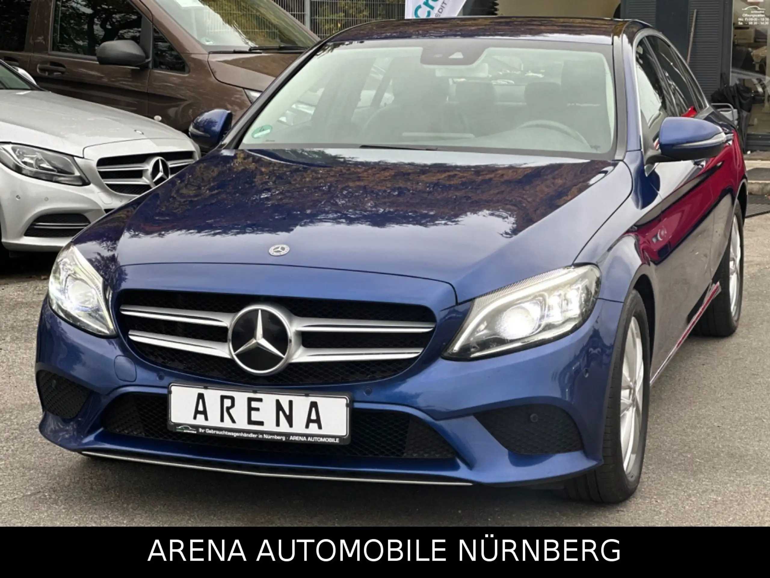 Mercedes-Benz - C 220