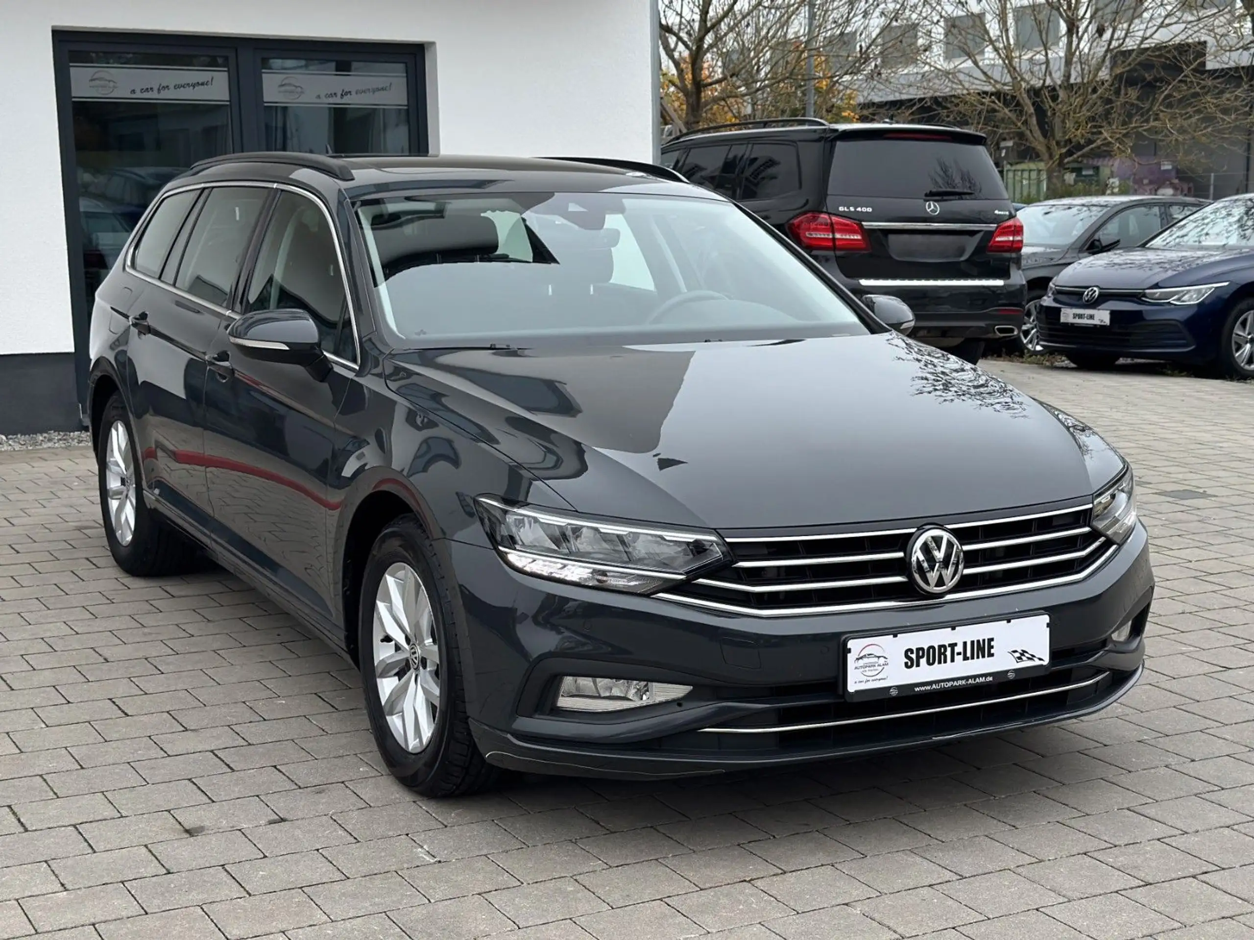 Volkswagen - Passat Variant