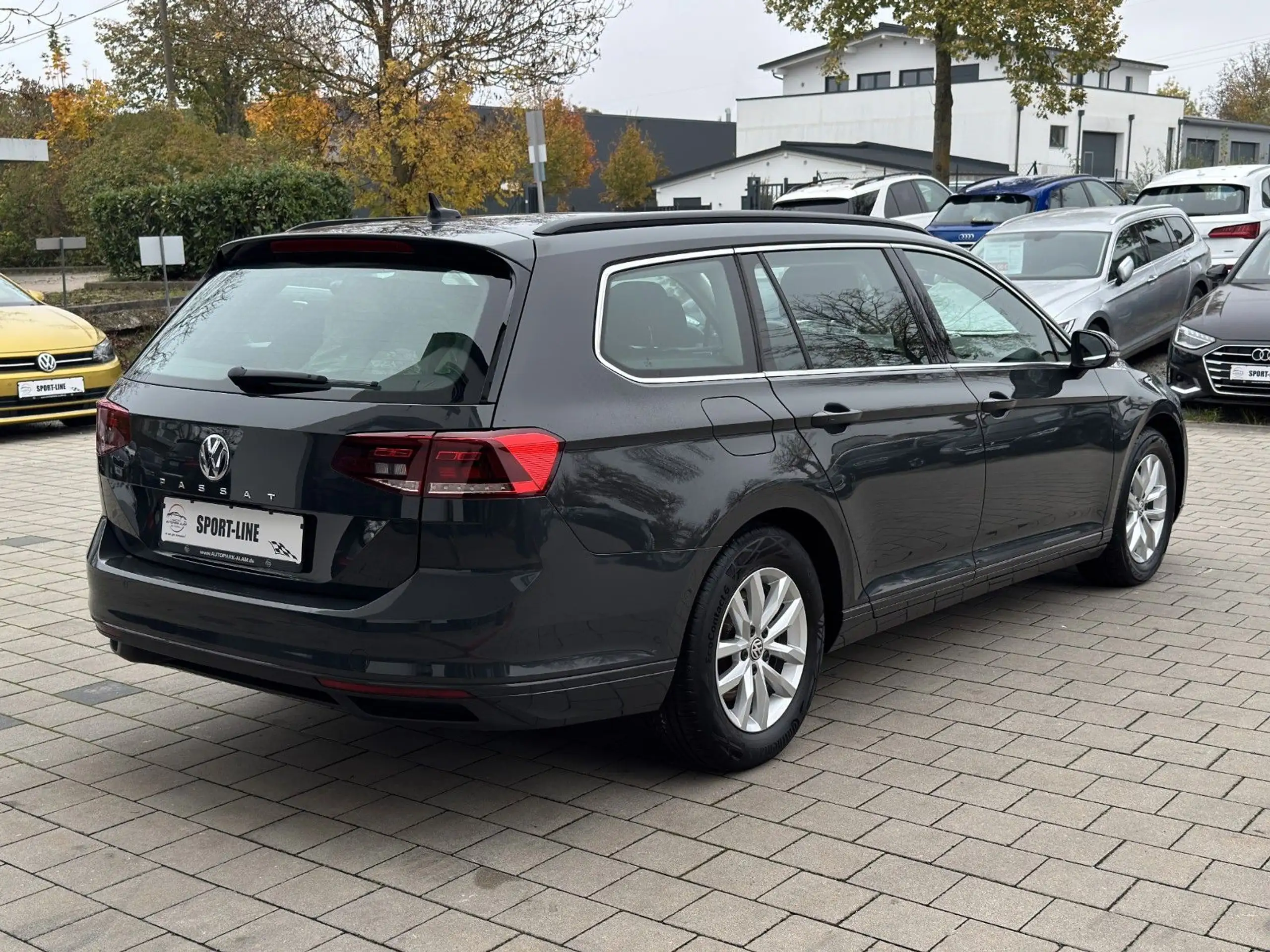 Volkswagen - Passat Variant