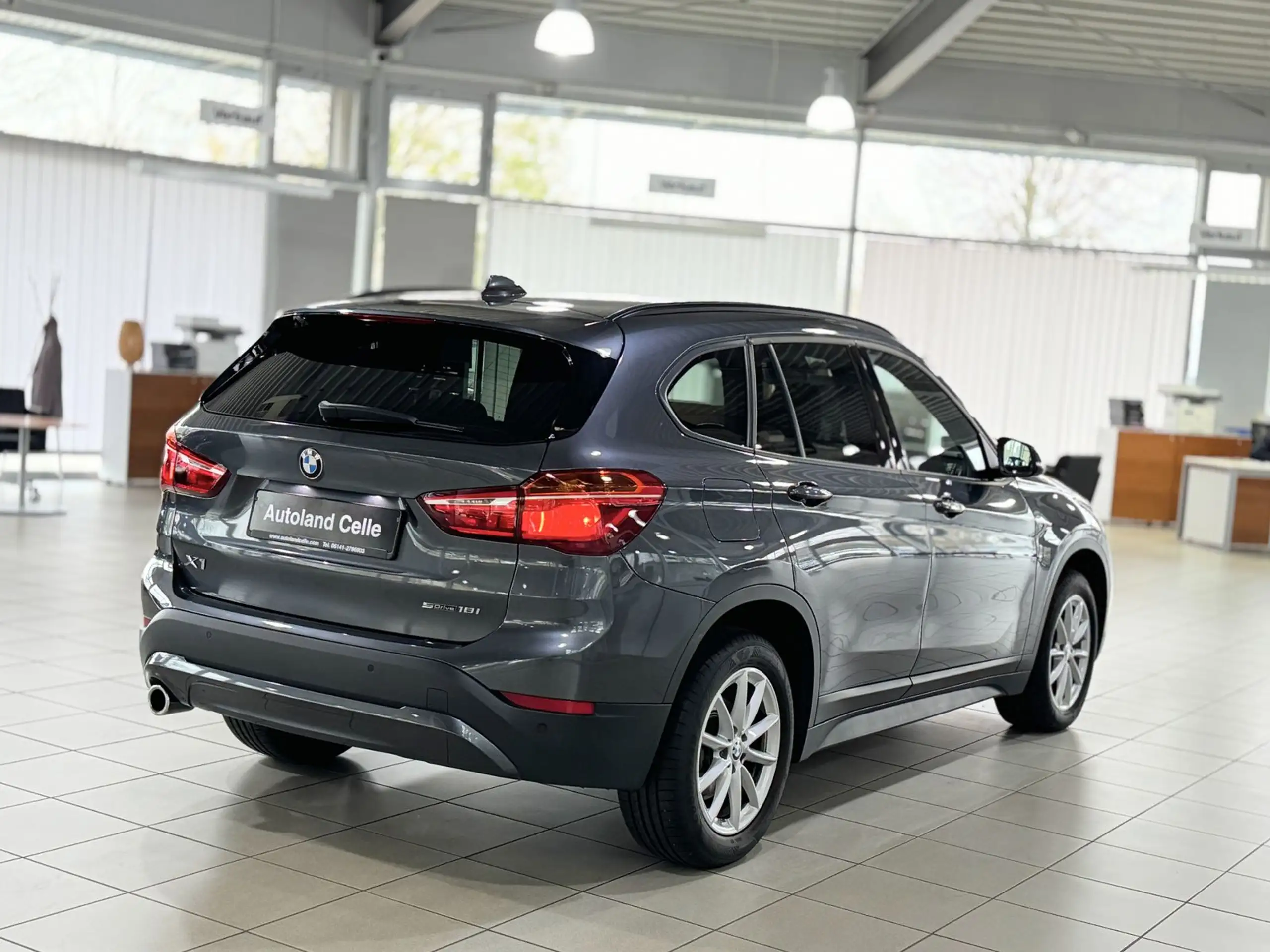 BMW - X1