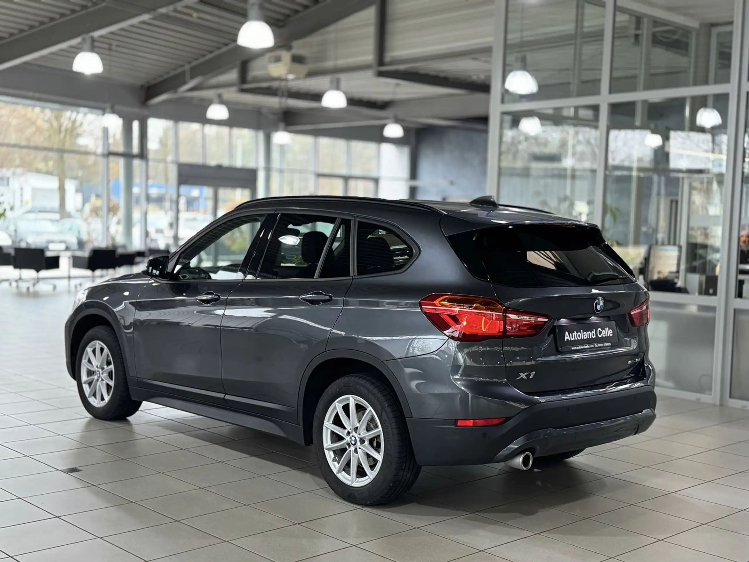 BMW - X1