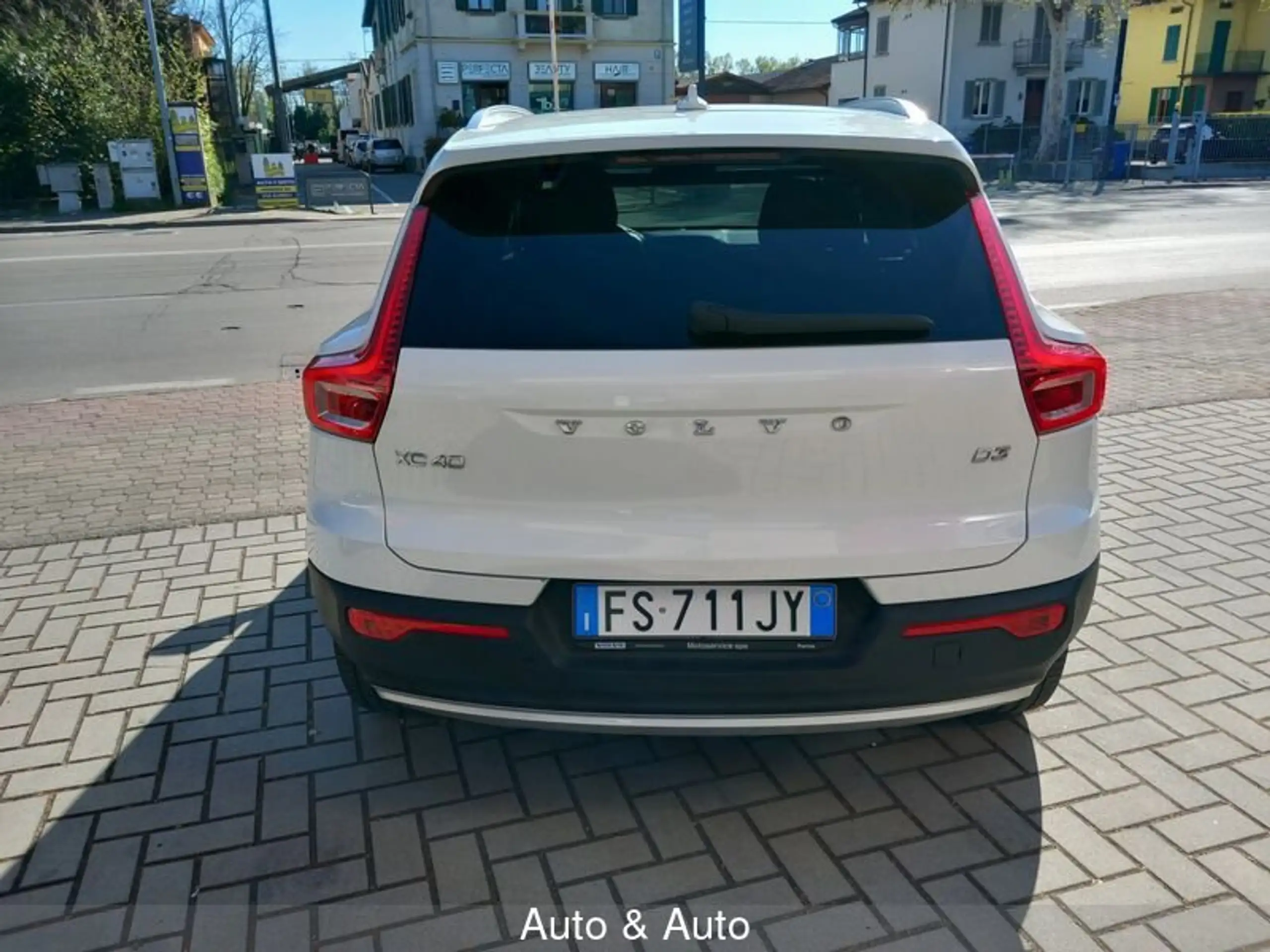 Volvo - XC40