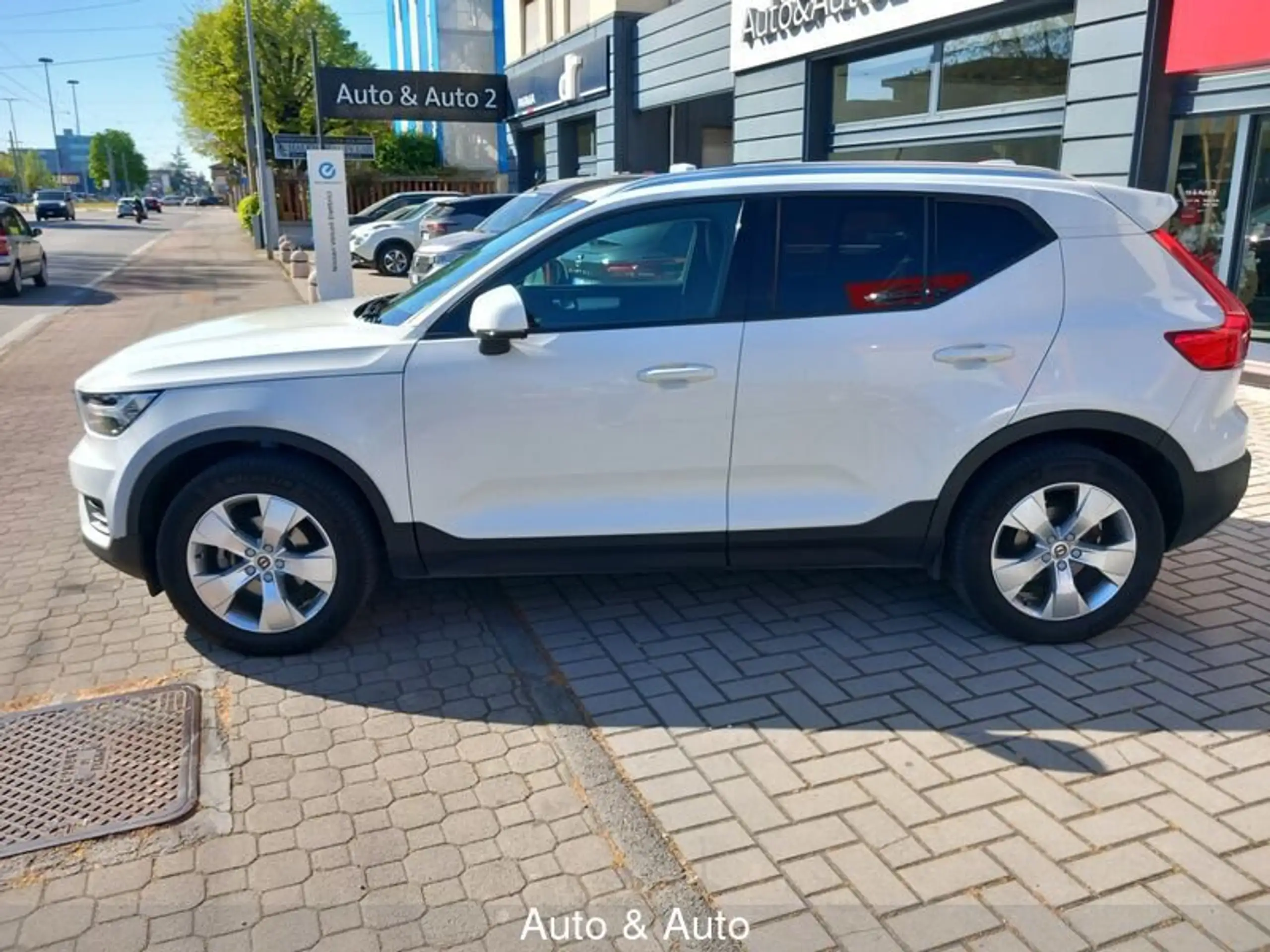 Volvo - XC40