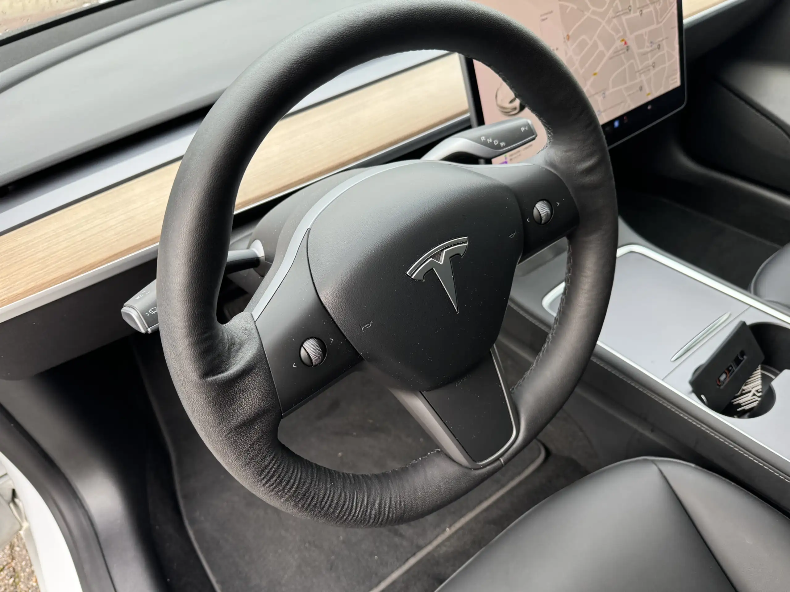 Tesla - Model 3