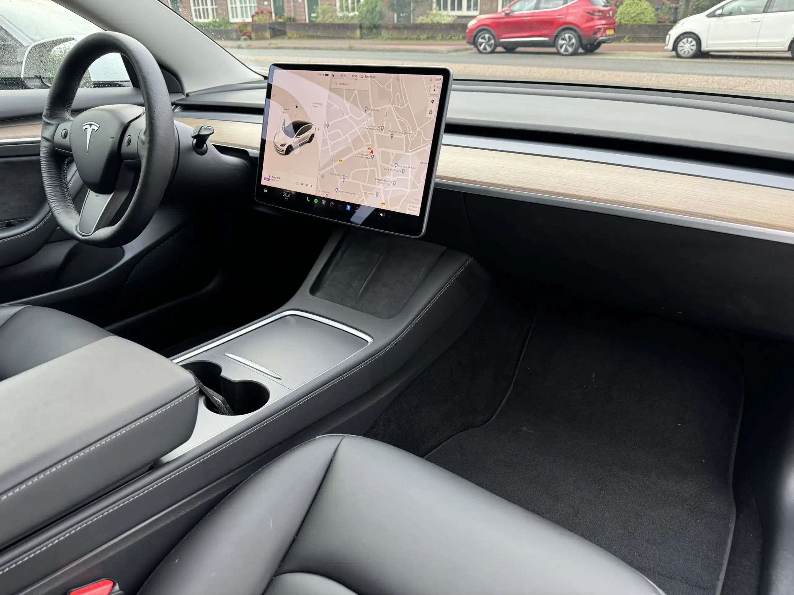 Tesla - Model 3