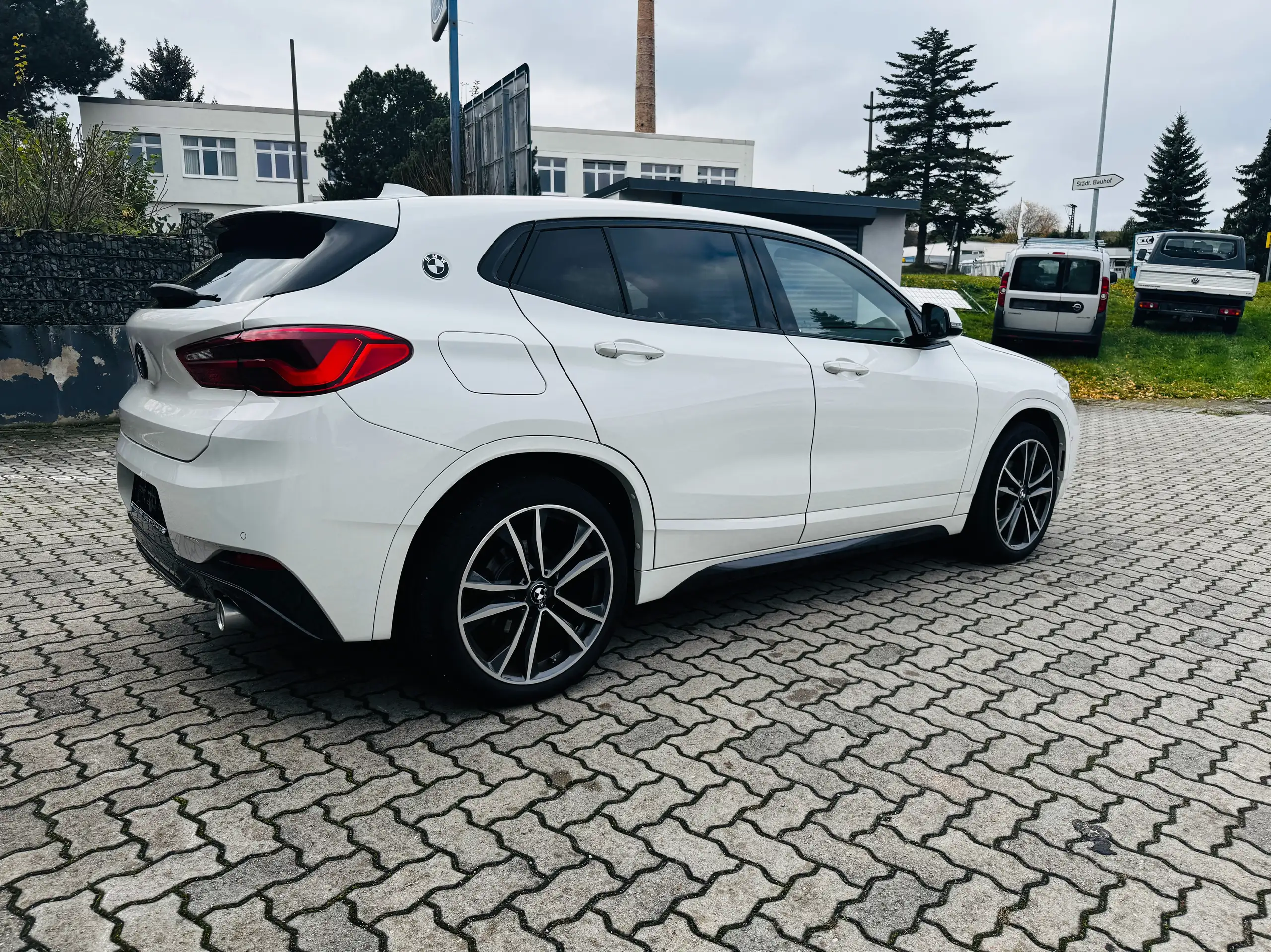 BMW - X2