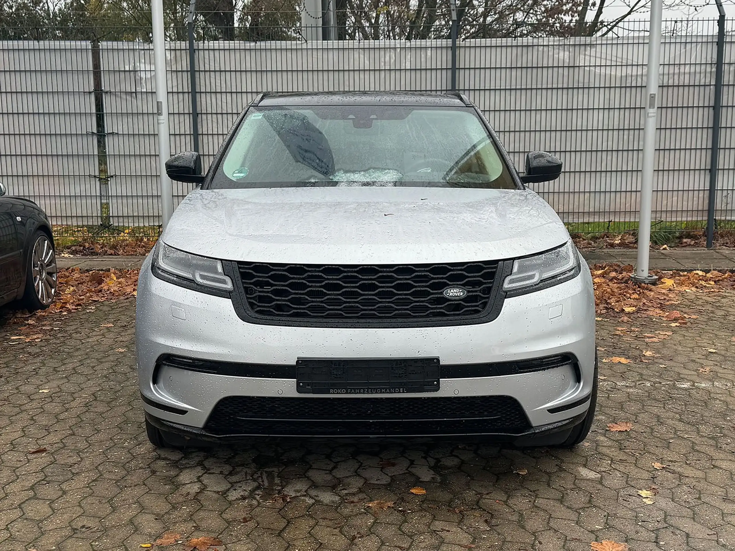 Land Rover - Range Rover Velar