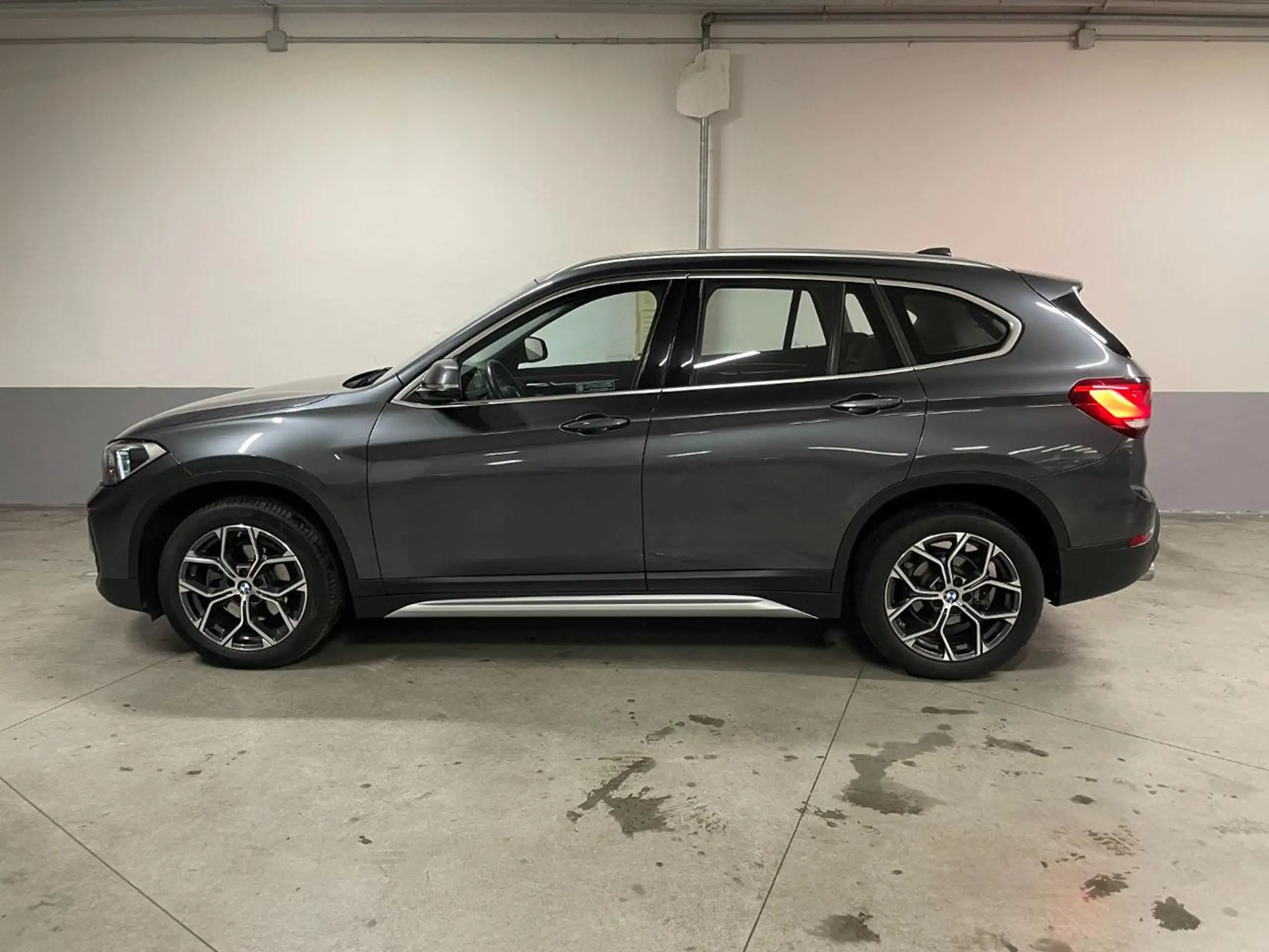 BMW - X1