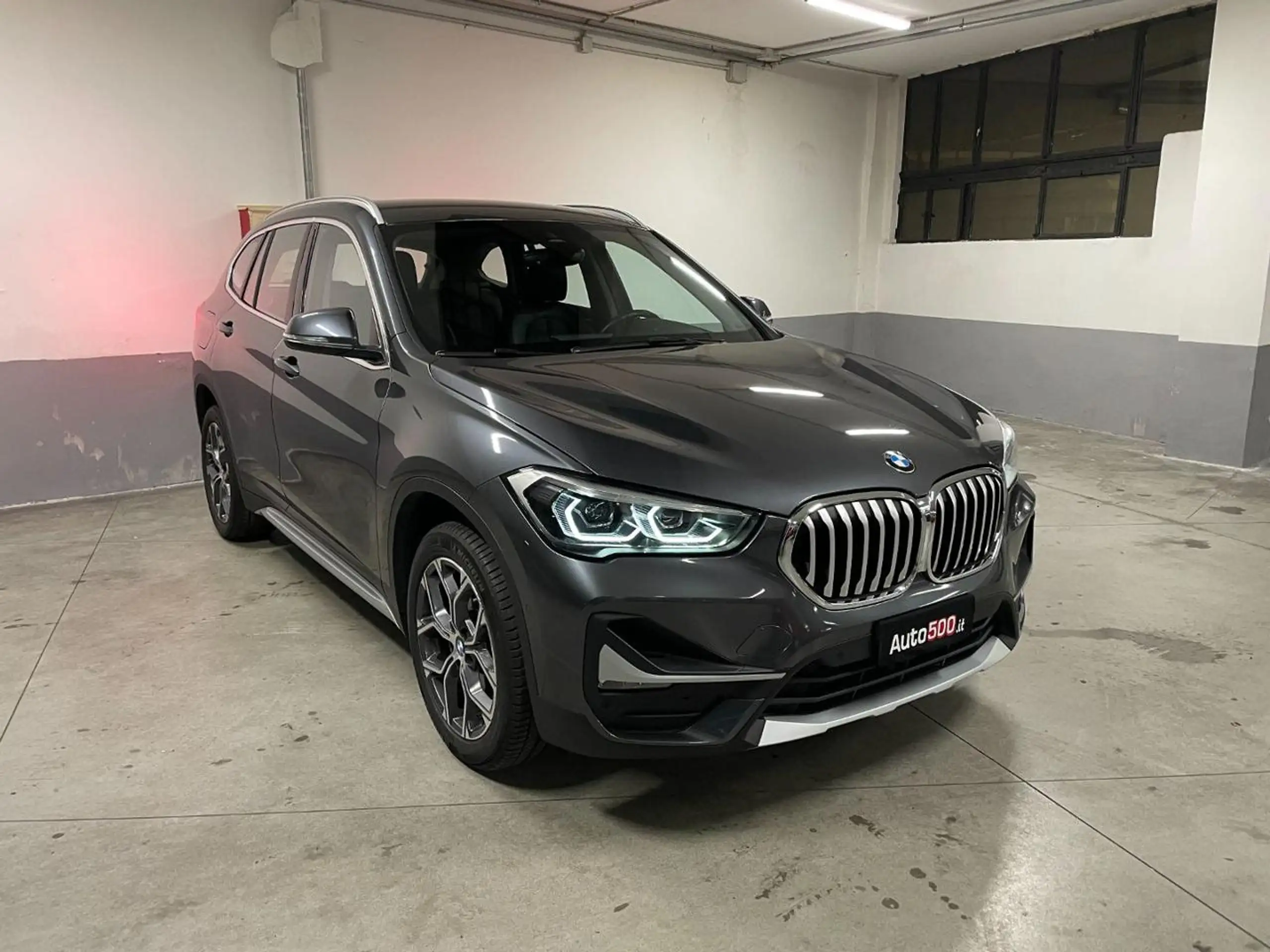 BMW - X1