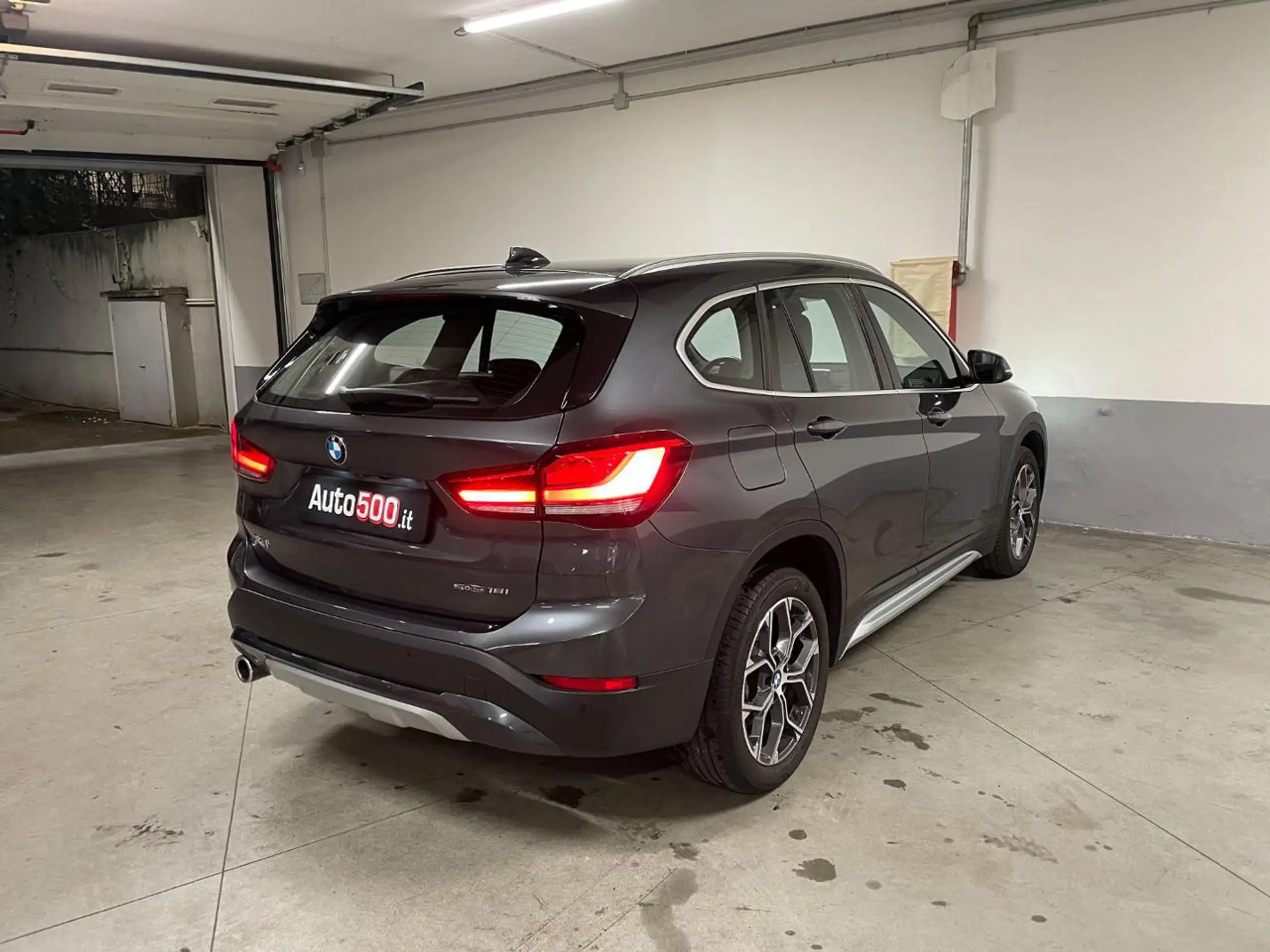 BMW - X1