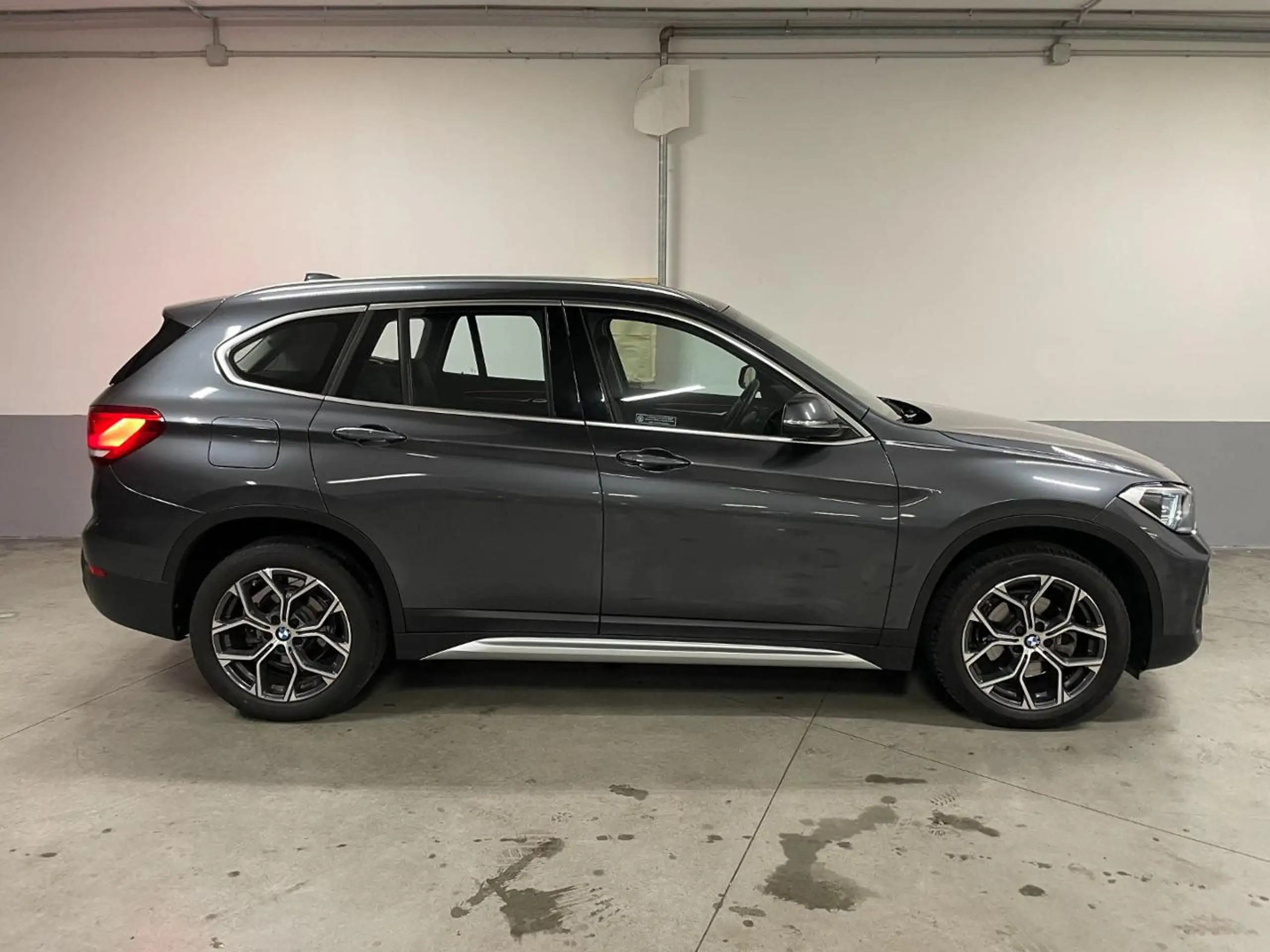 BMW - X1