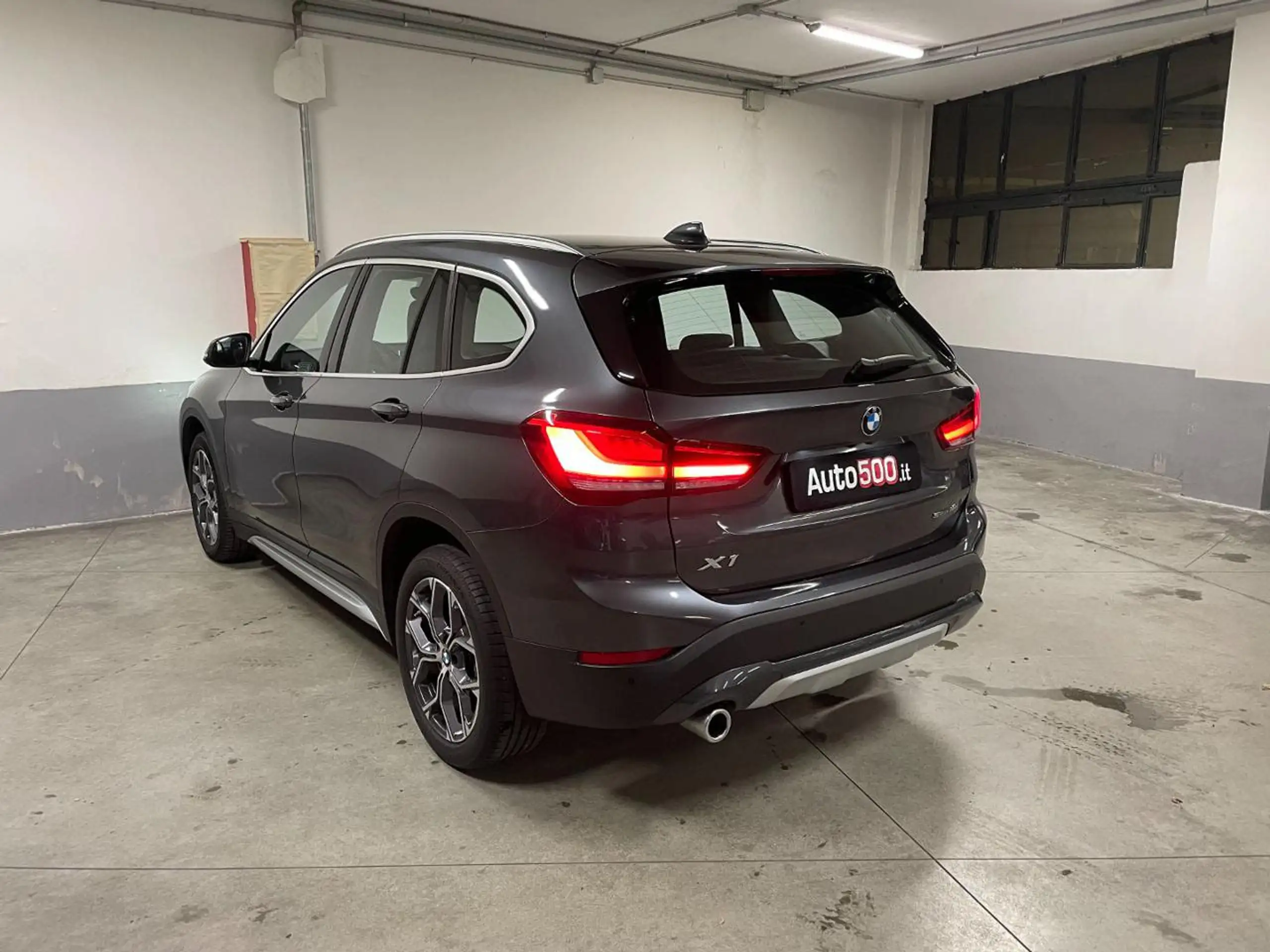 BMW - X1