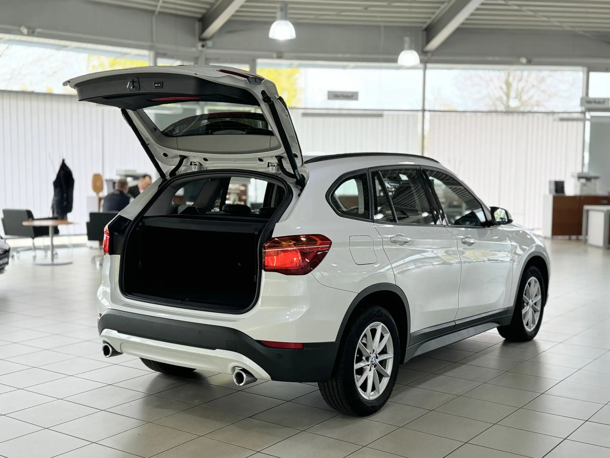 BMW - X1